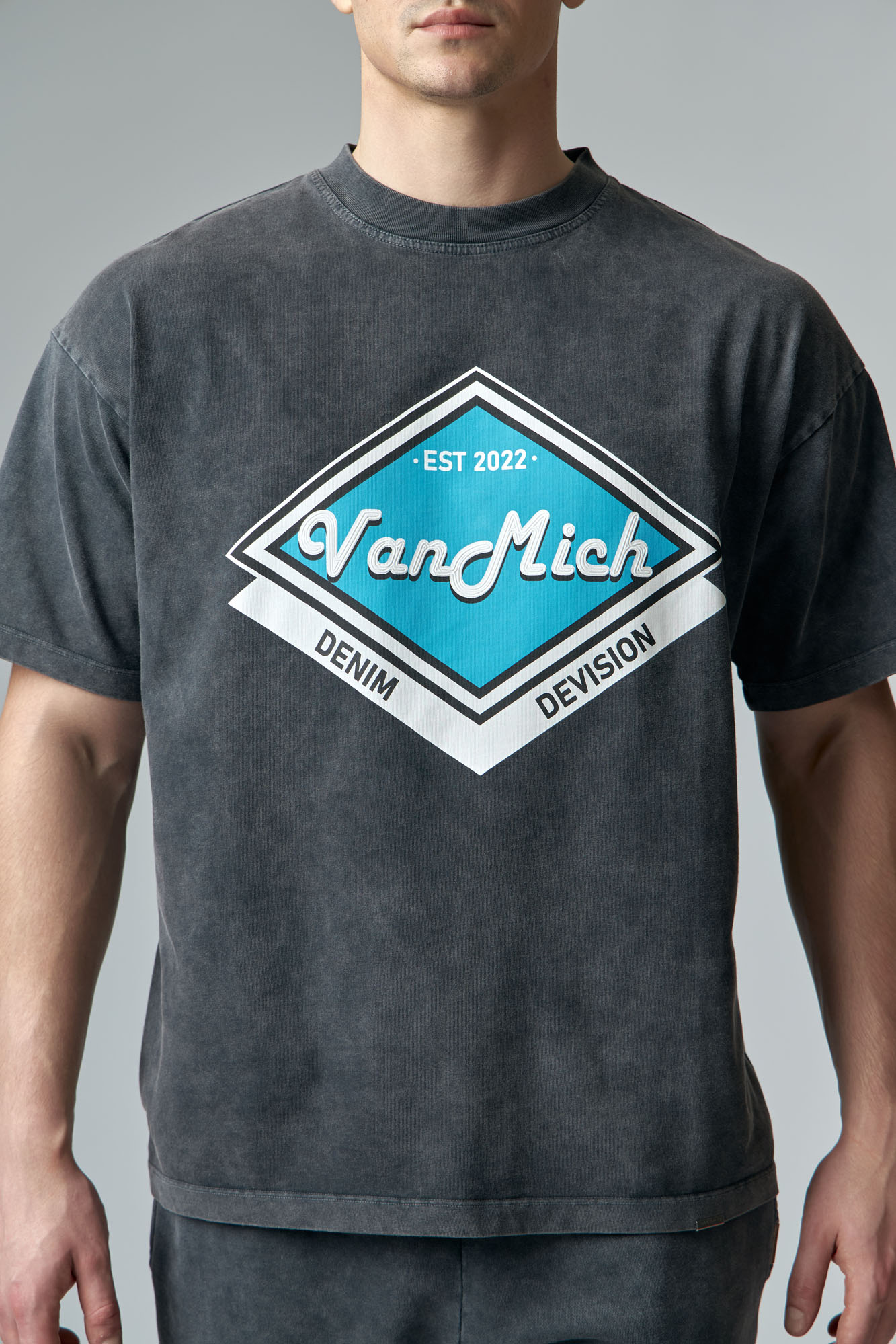 VM-ERK-22-413 Футболка Van Mich Черный