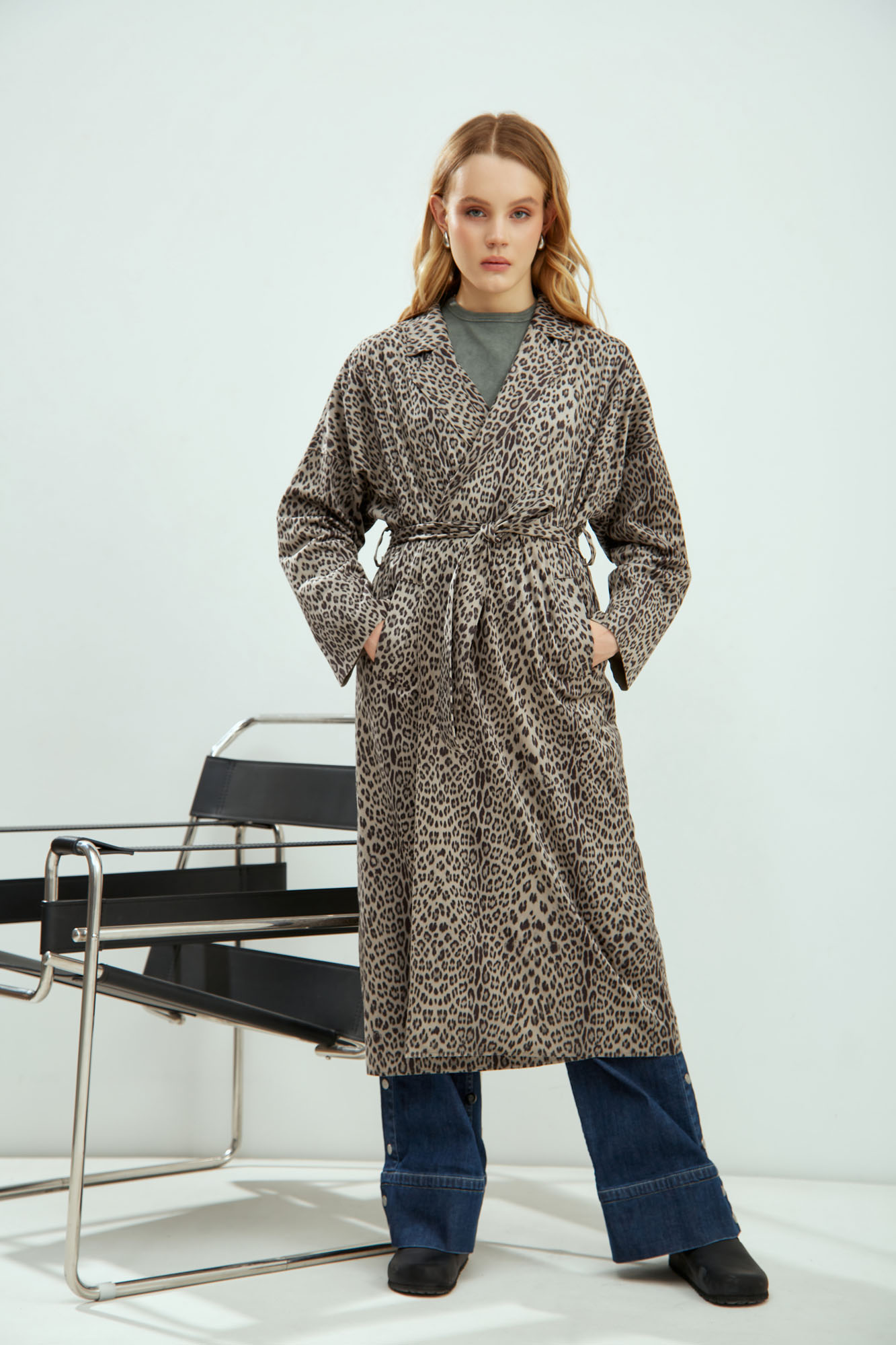 W-241-TH-56-1030 тренч the hills