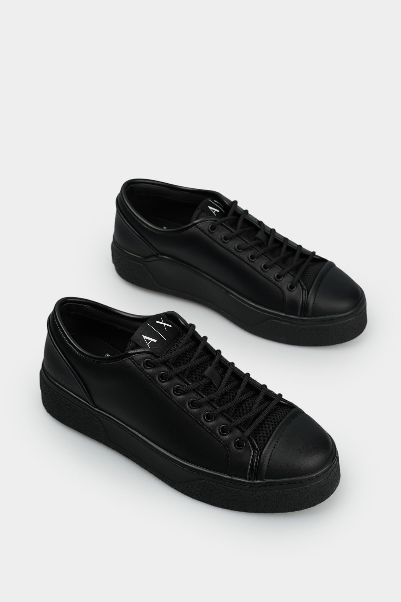 XUX243_XV913 Кеды Armani Exchange Черный
