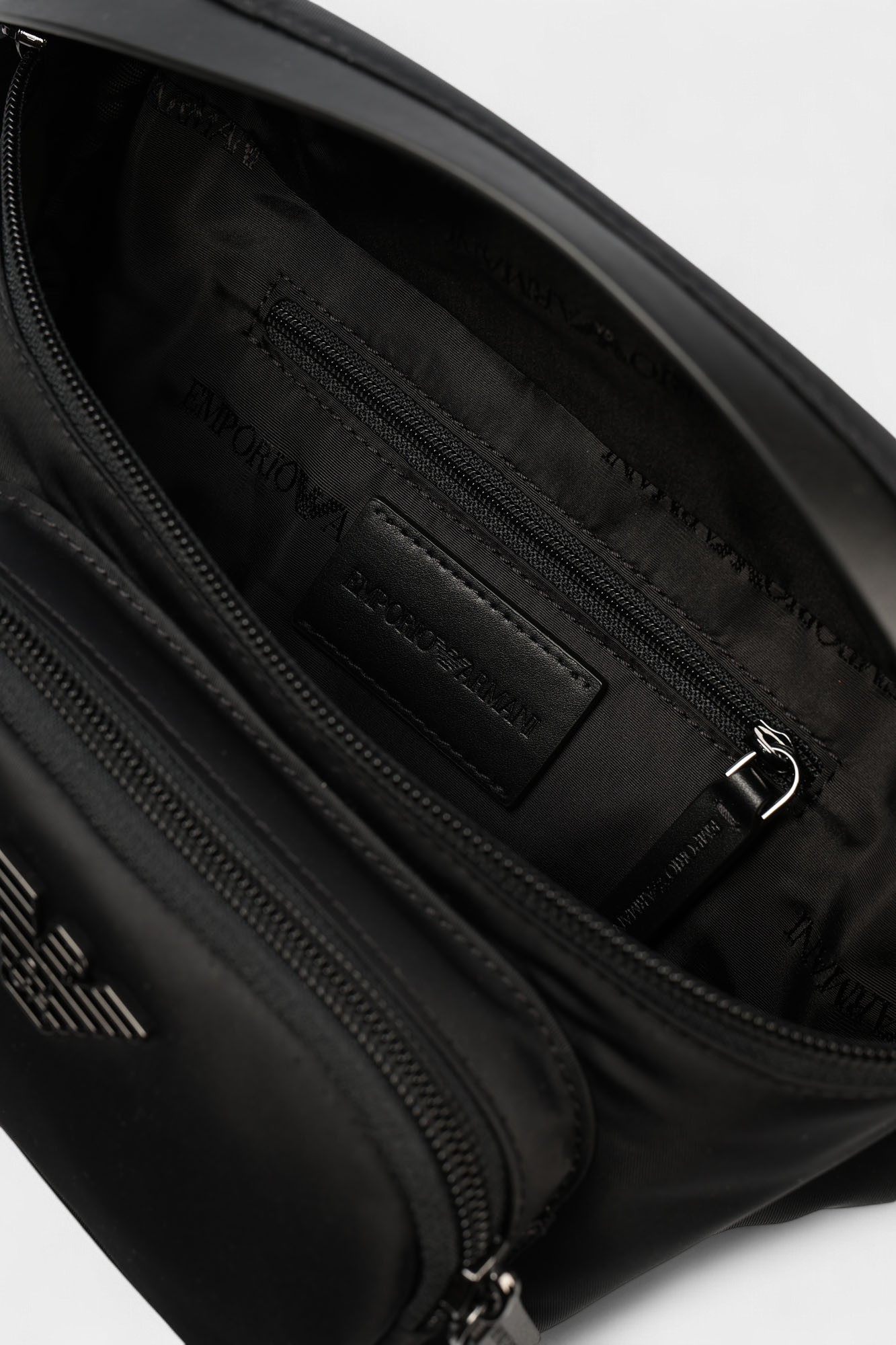 EM001805_AF13454 Сумка поясная Emporio Armani 