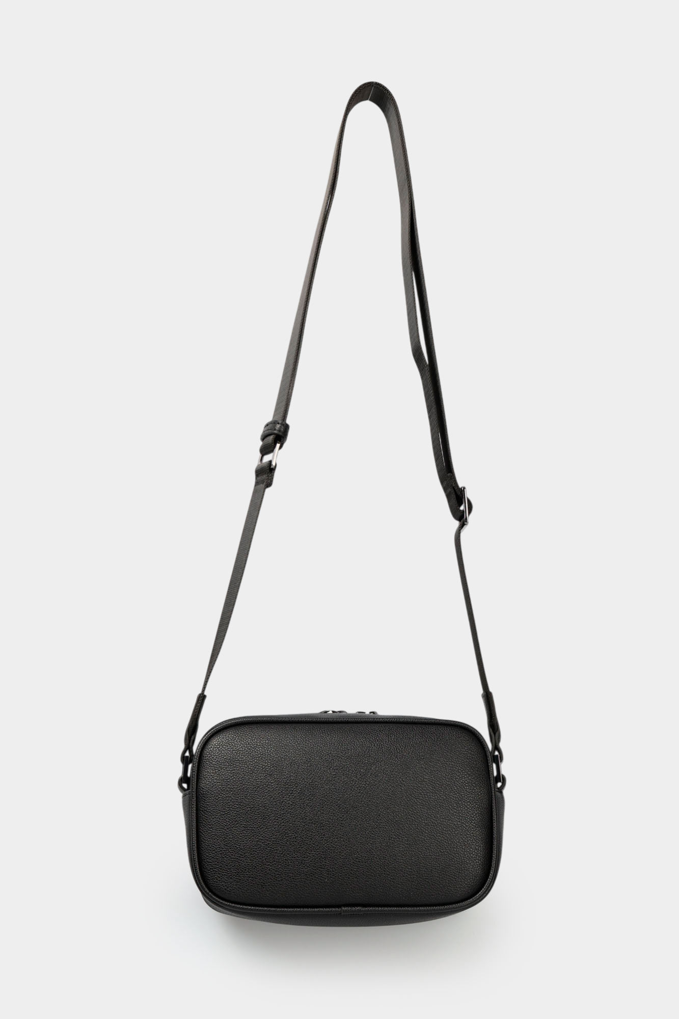 XM002583_AF22651 Сумка Armani Exchange Черный