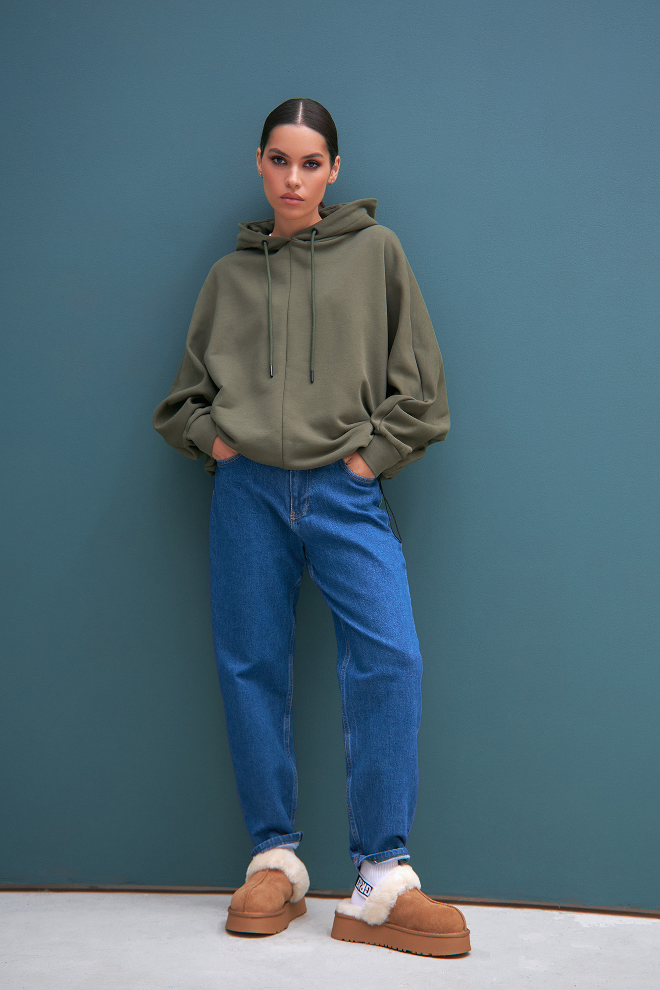 VW-232-20-234 худи van mich 