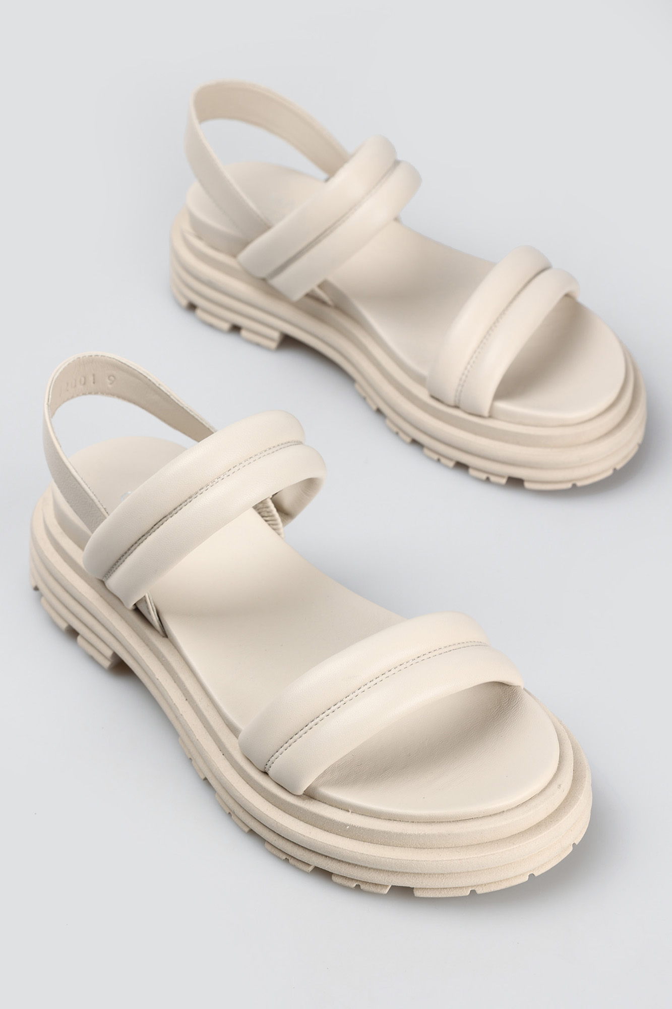 16-120-01 Сандалии Marc Cony Белый