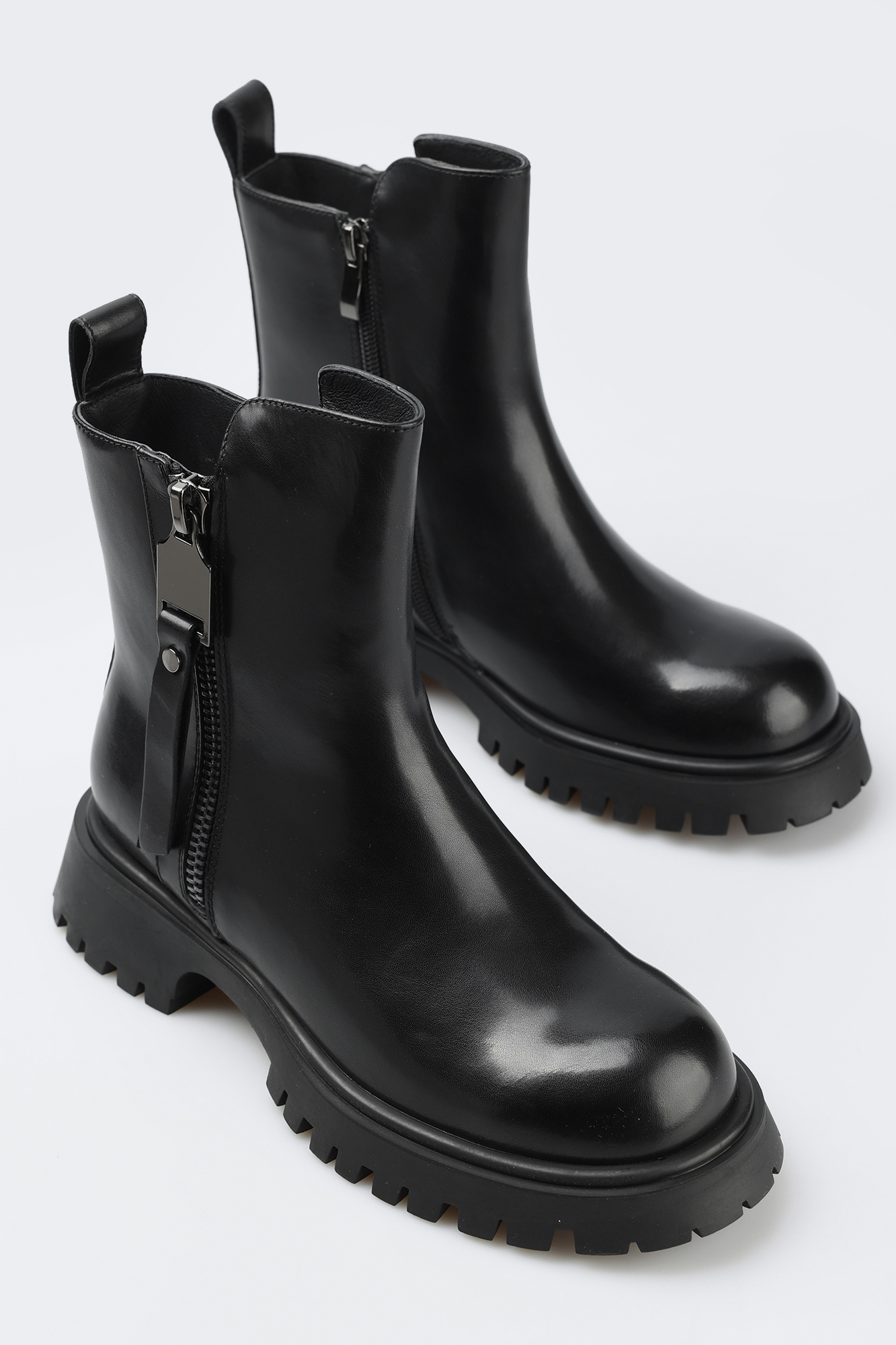 MC15834-WT/8 текстиль Полусапожки жен кожа чер. Ботинки Marc Cony Черный