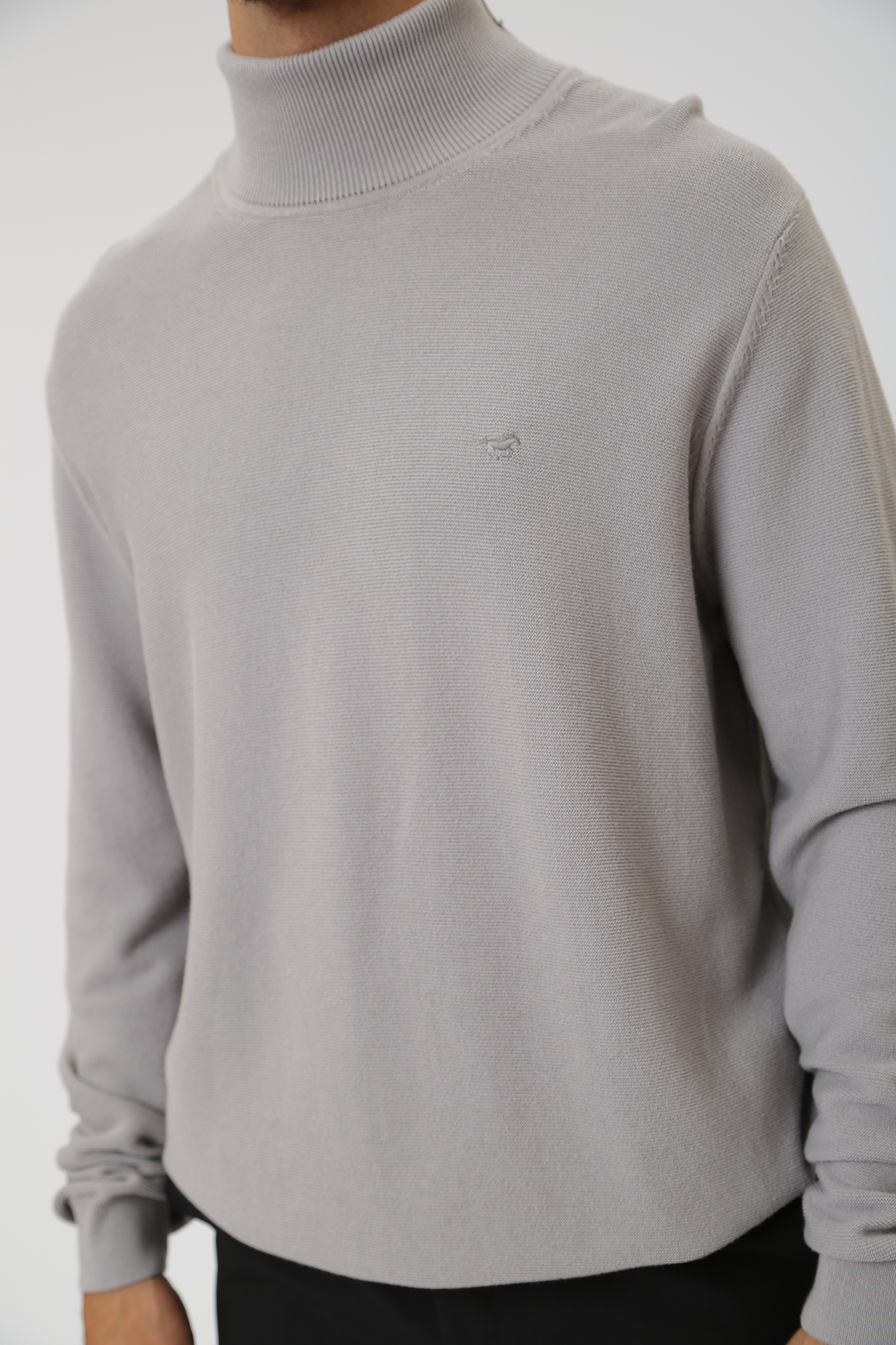 1012796 Водолазка Mustang Серый