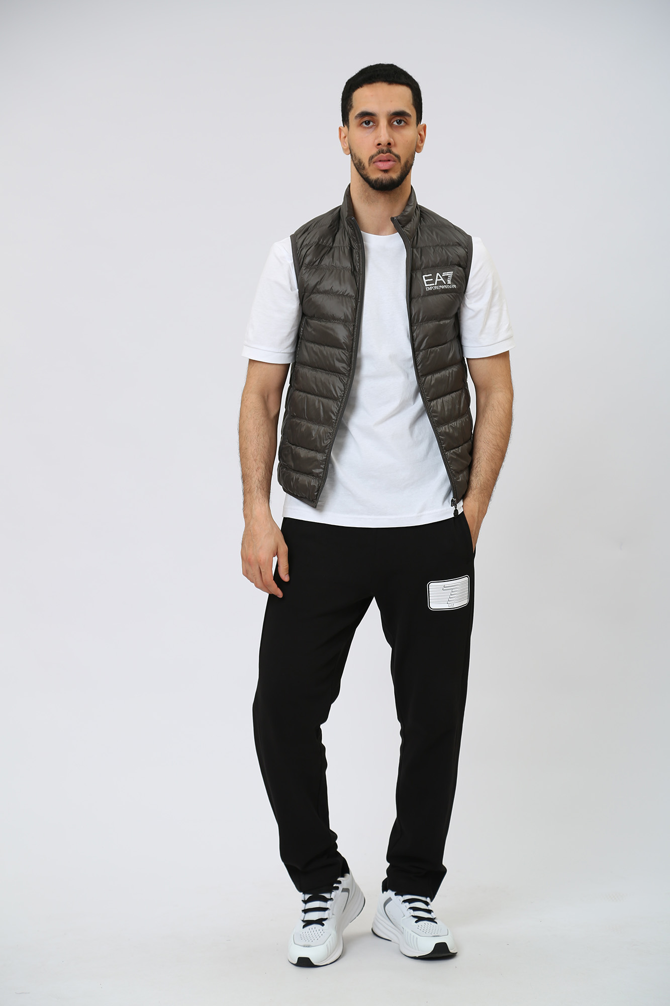 8NPQ01_PN29Z Жилет пуховый EA7 Серый