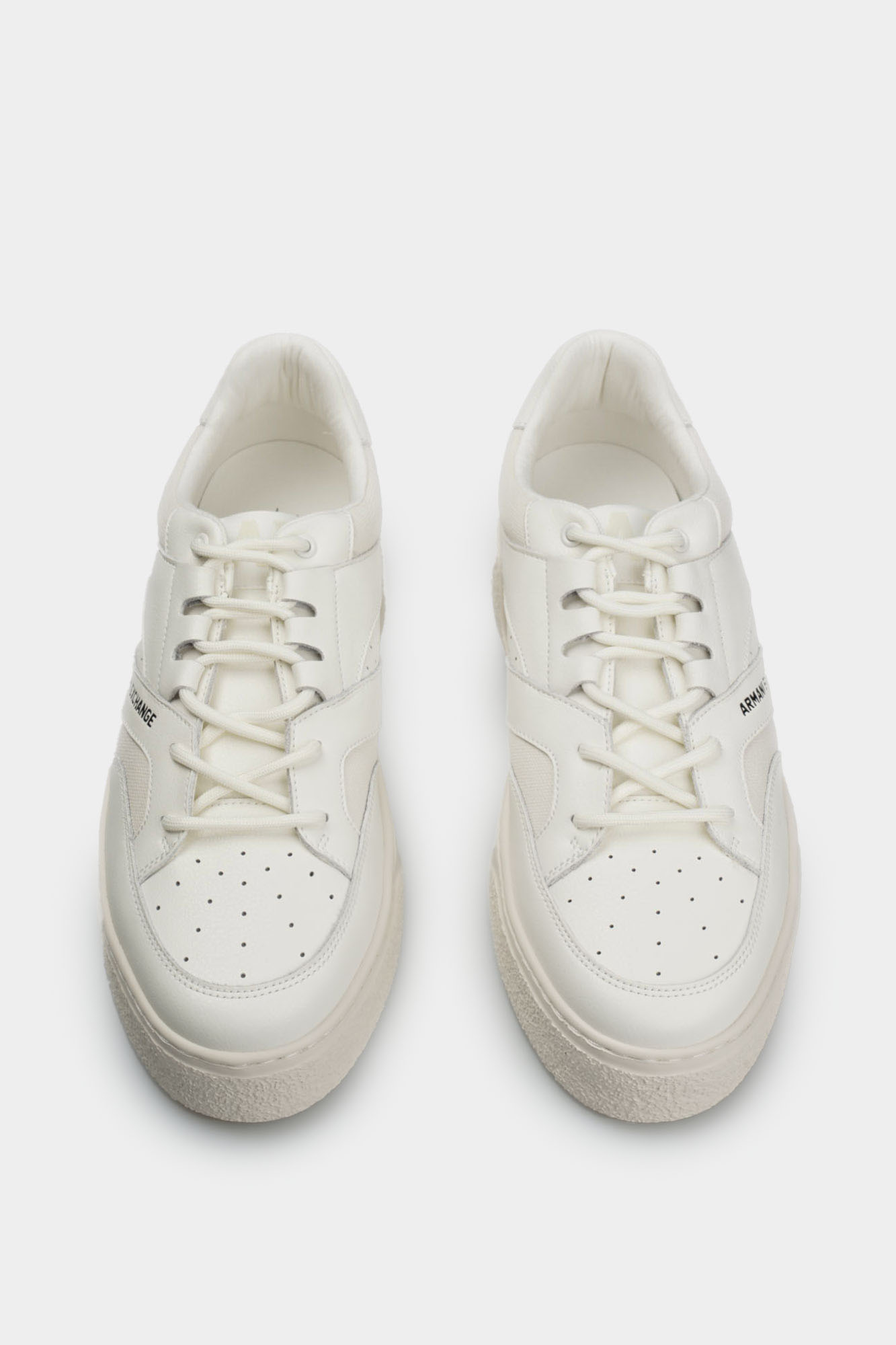 XUX260_XV954 Кеды Armani Exchange Белый