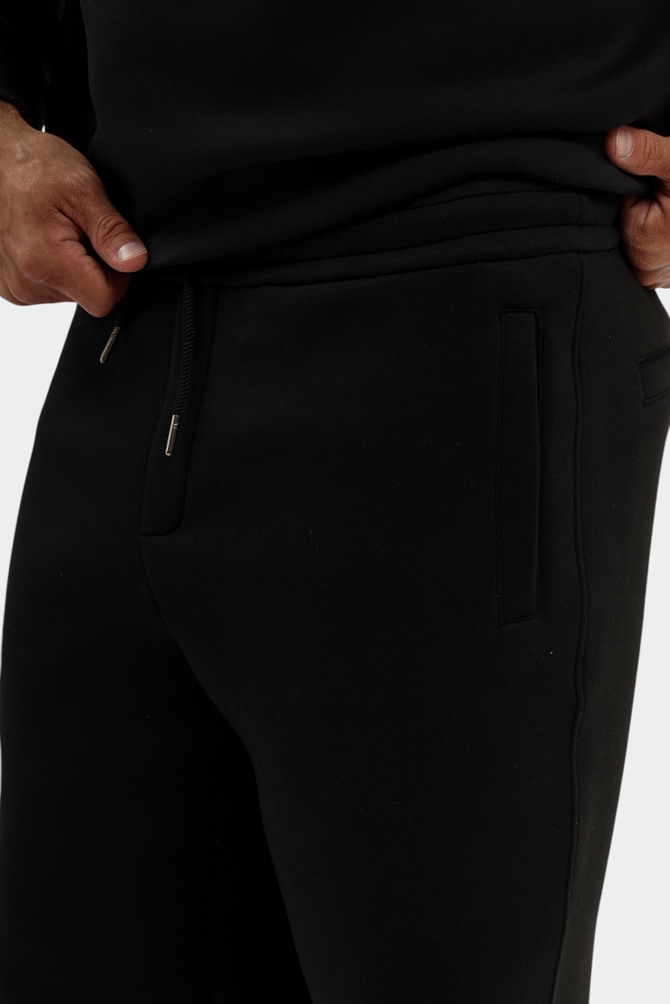 XM001378_AF18746 Брюки спортивные Armani Exchange Черный