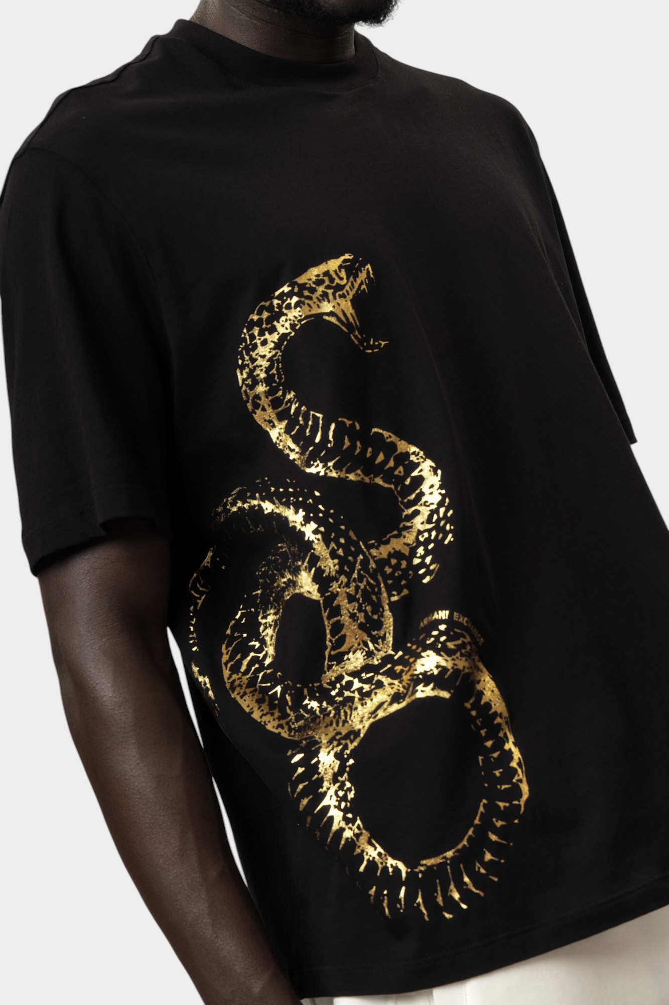 XM000213_AF10356 Футболка Armani Exchange Черный