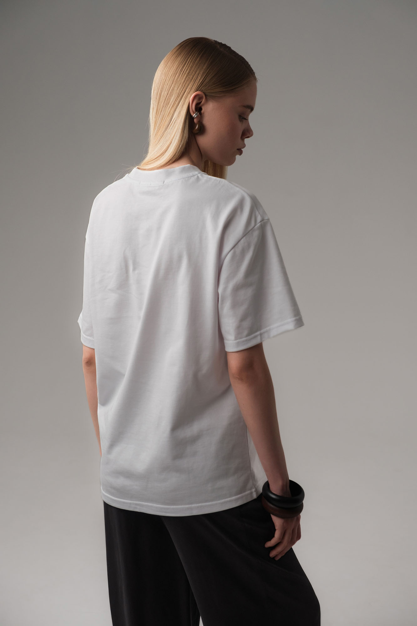 W-251-P-22-0164 футболка the hills 