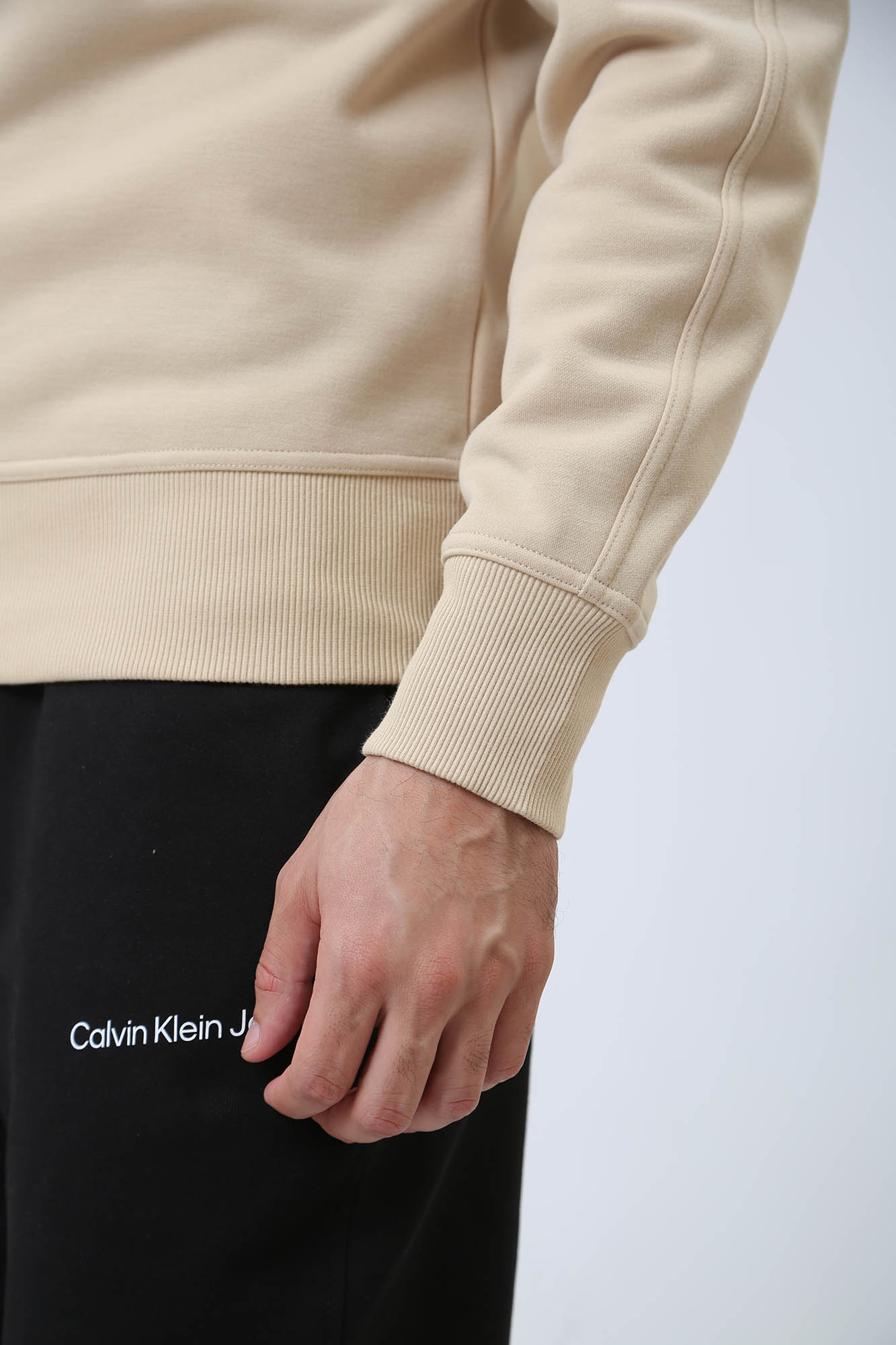 J30J325028 Свитшот Calvin Klein Jeans Бежевый