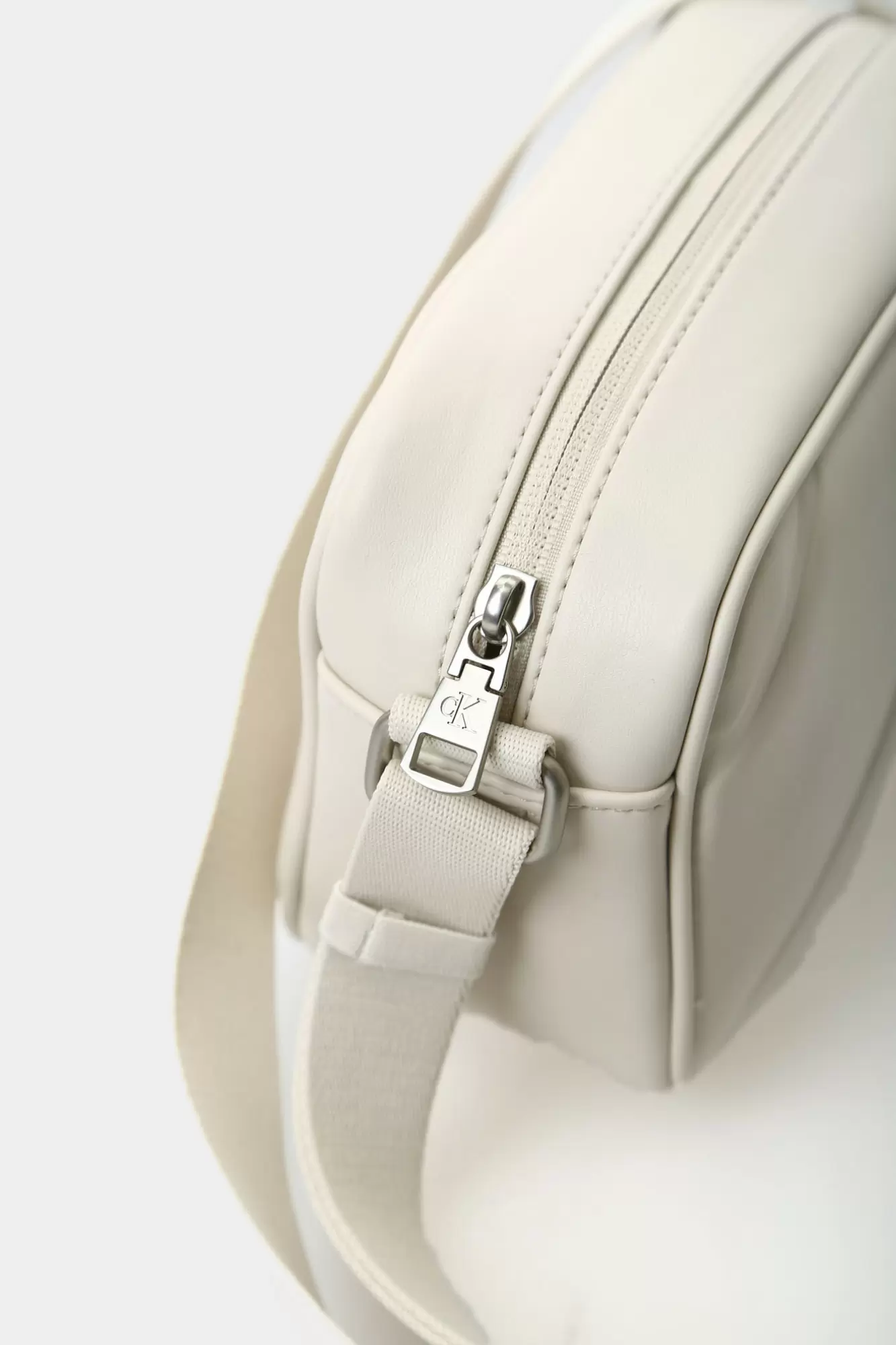 K60K611821 Сумка Calvin Klein Jeans Белый