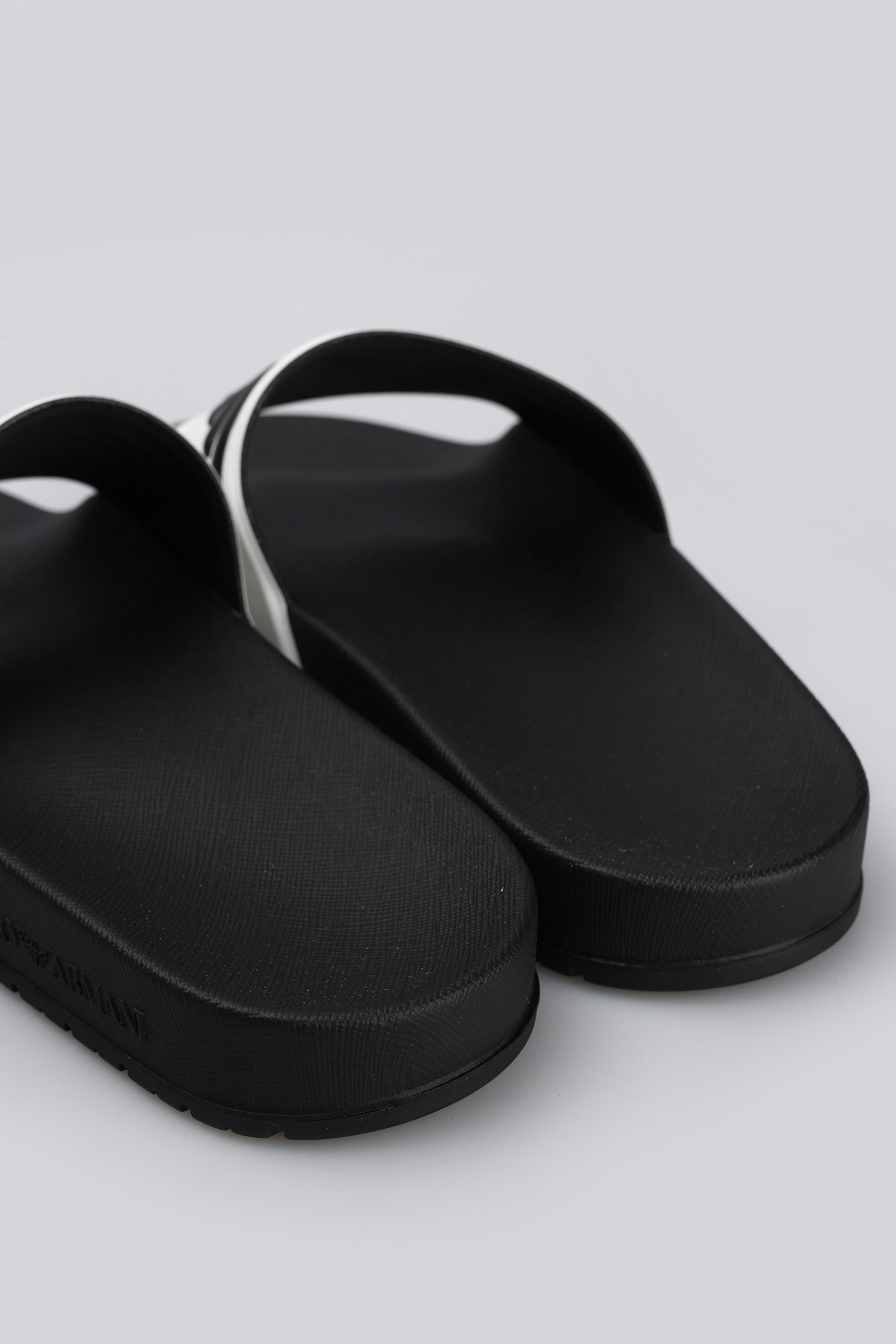 XVPS04_XN747 Шлепки Emporio Armani Белый