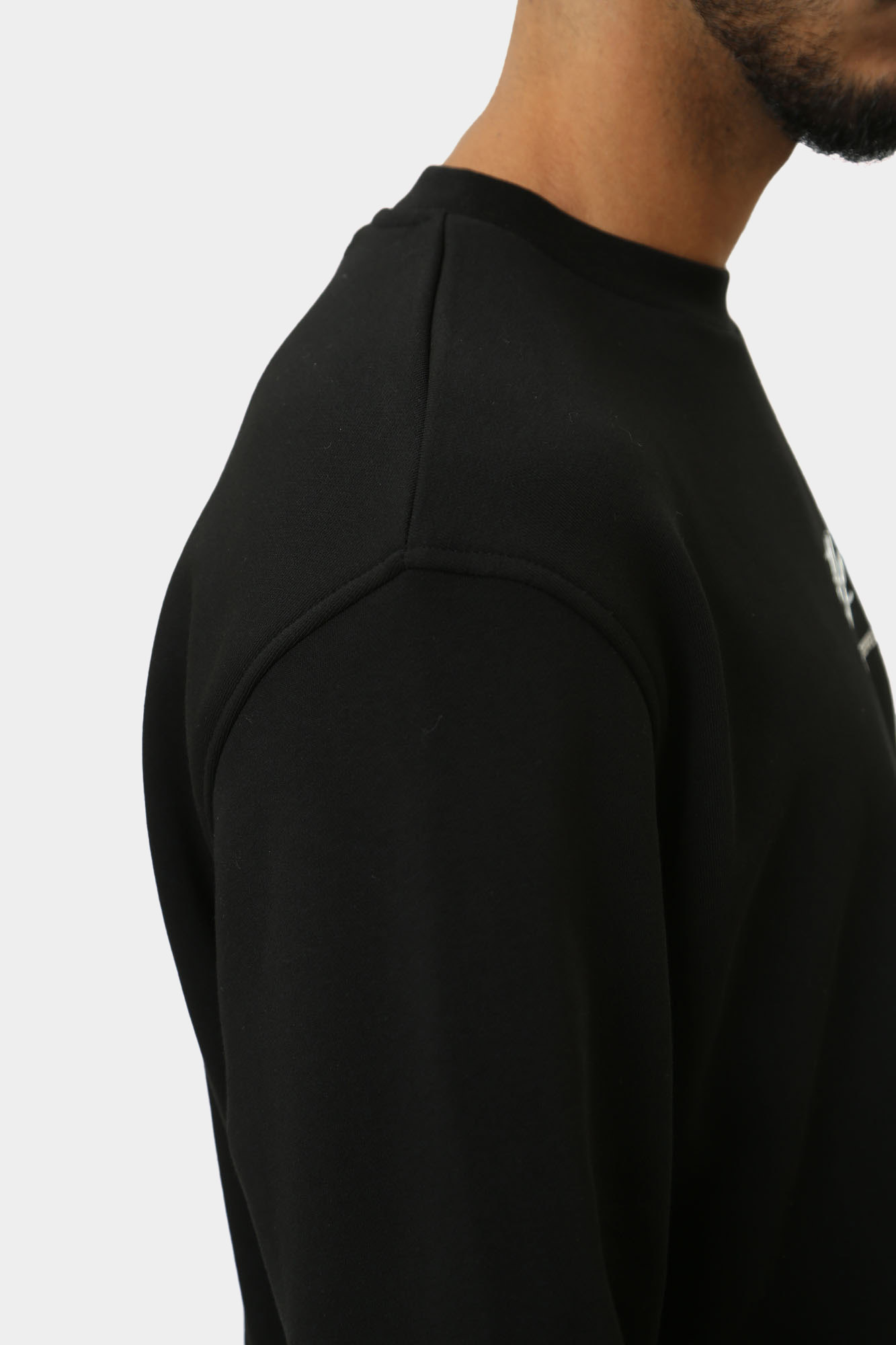 544910_705004 Свитшот Karl Lagerfeld Черный