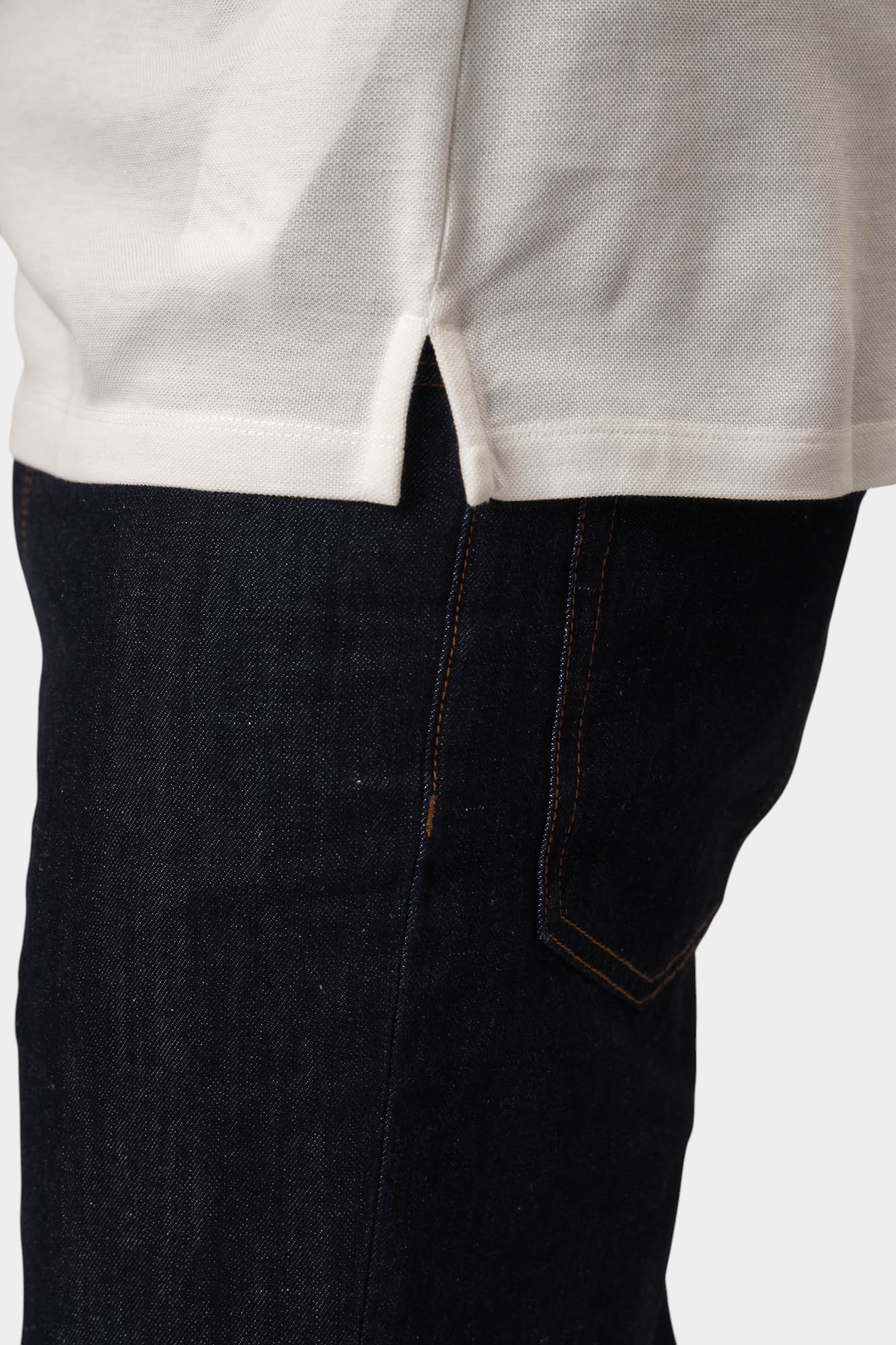 EM000850_AF1 Поло Emporio Armani Белый