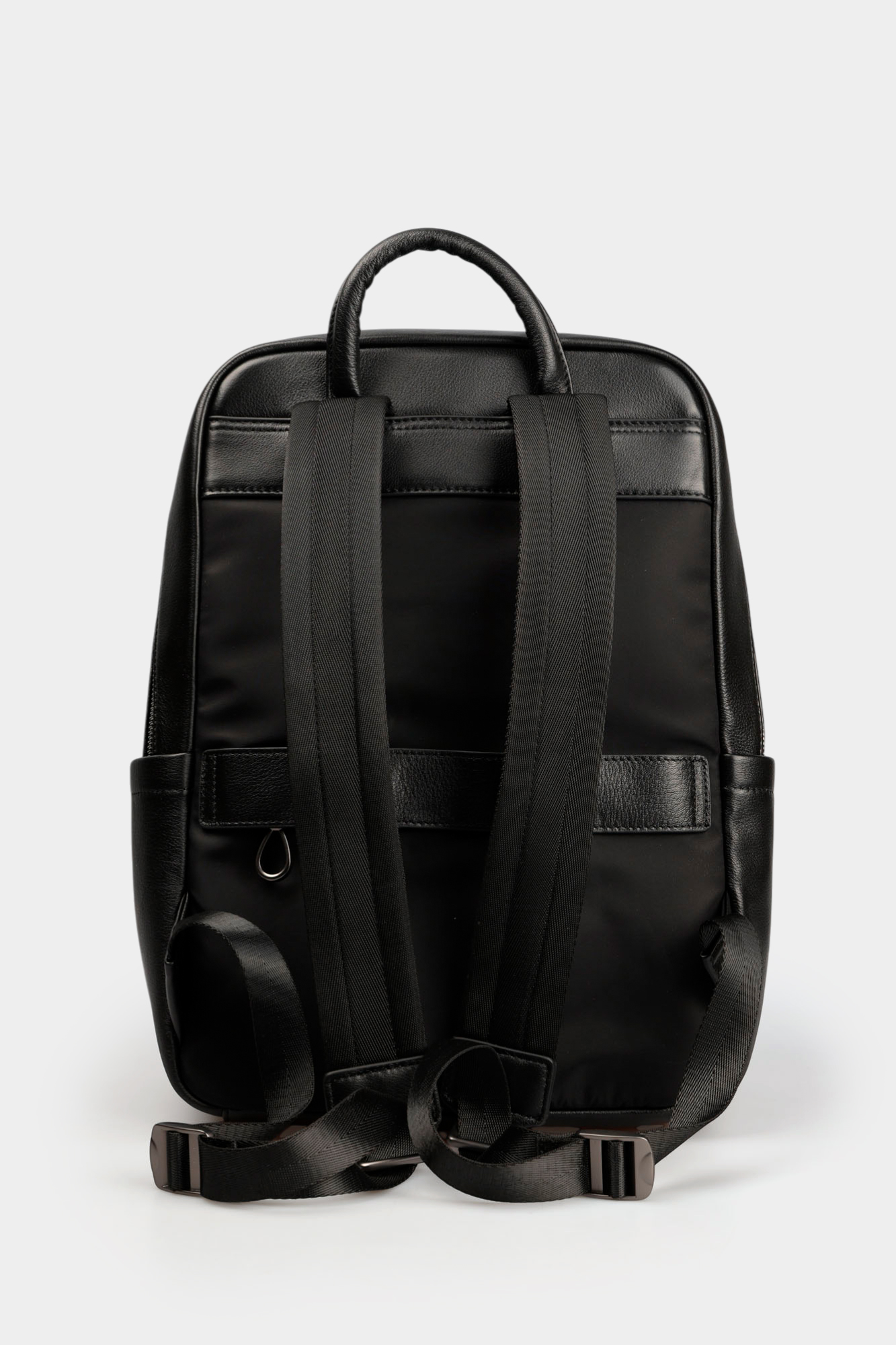 116-654-11-4 Рюкзак Marc Cony Черный