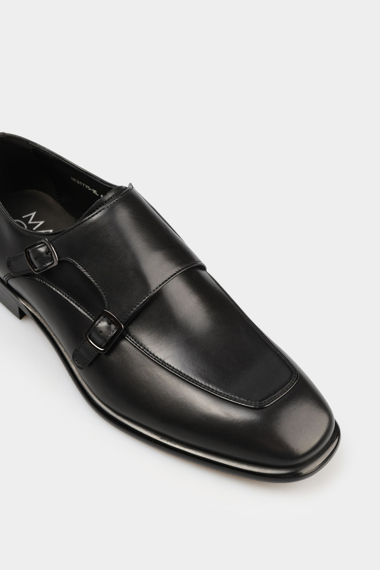 MC21775 Туфли классика Marc Cony Черный