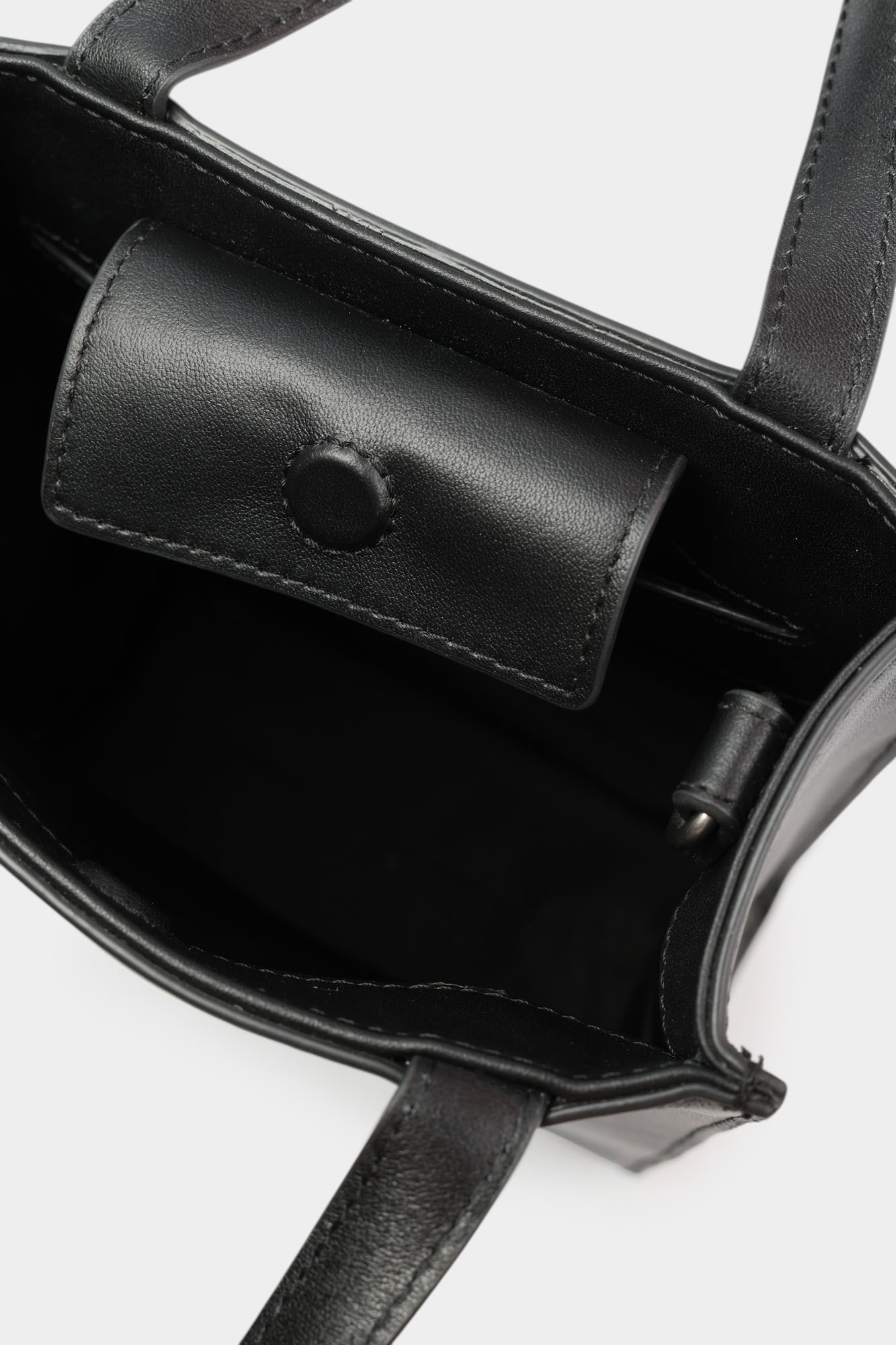 Z648E006033N-WBB02L11-20RA Сумка тоут Trussardi Черный