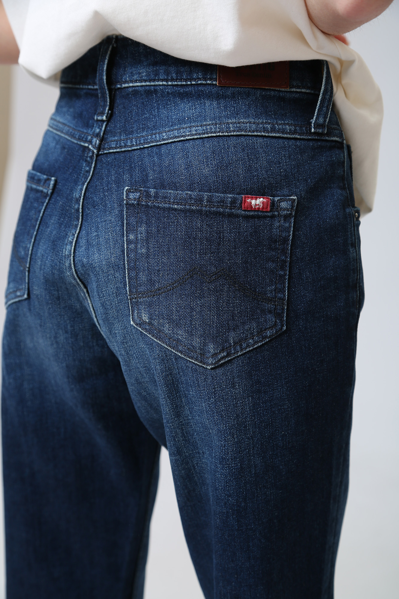 1010034-5000 джинсы moms mustang