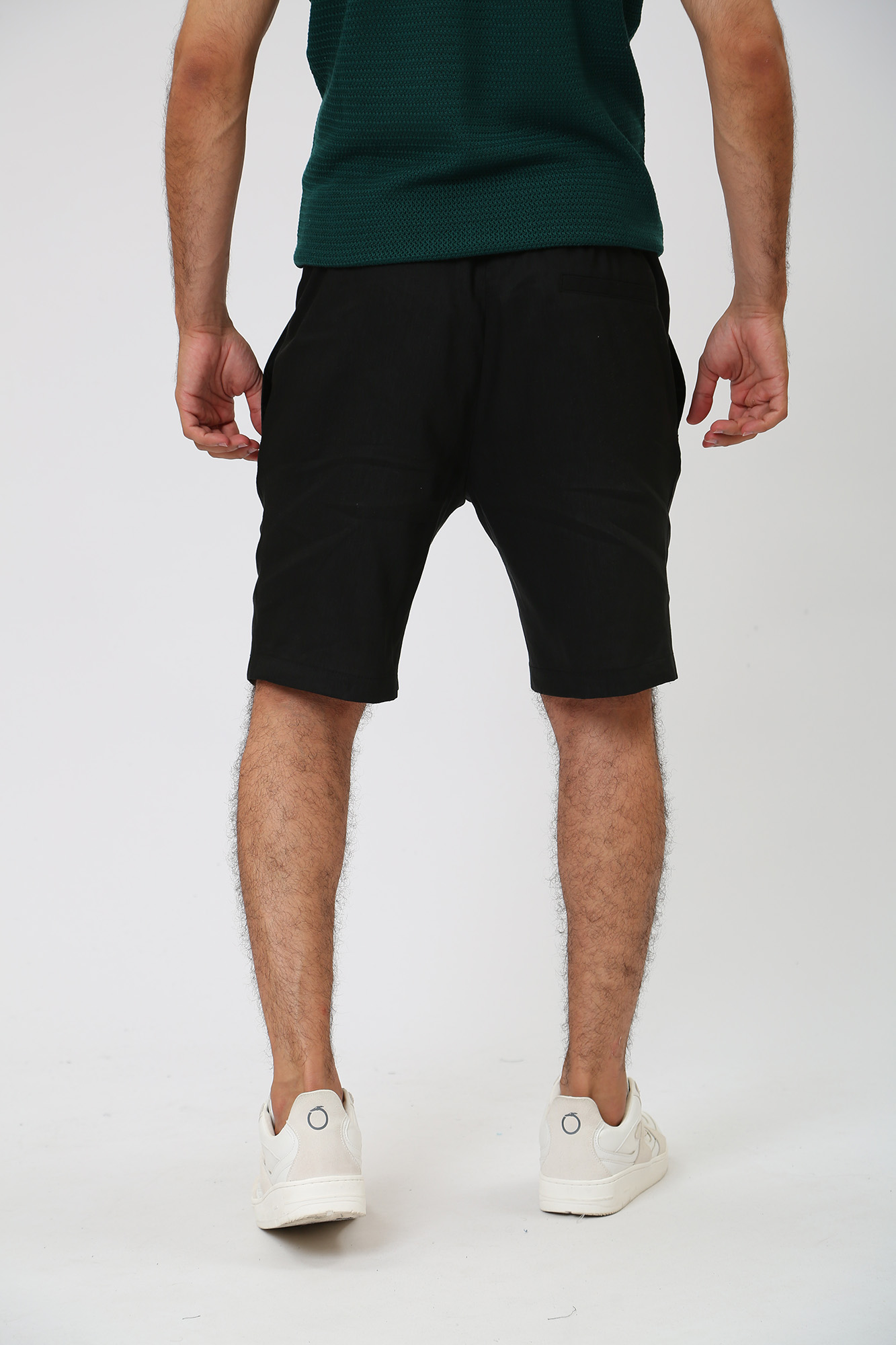 30032097_10013342 Шорты льняные Strellson Черный