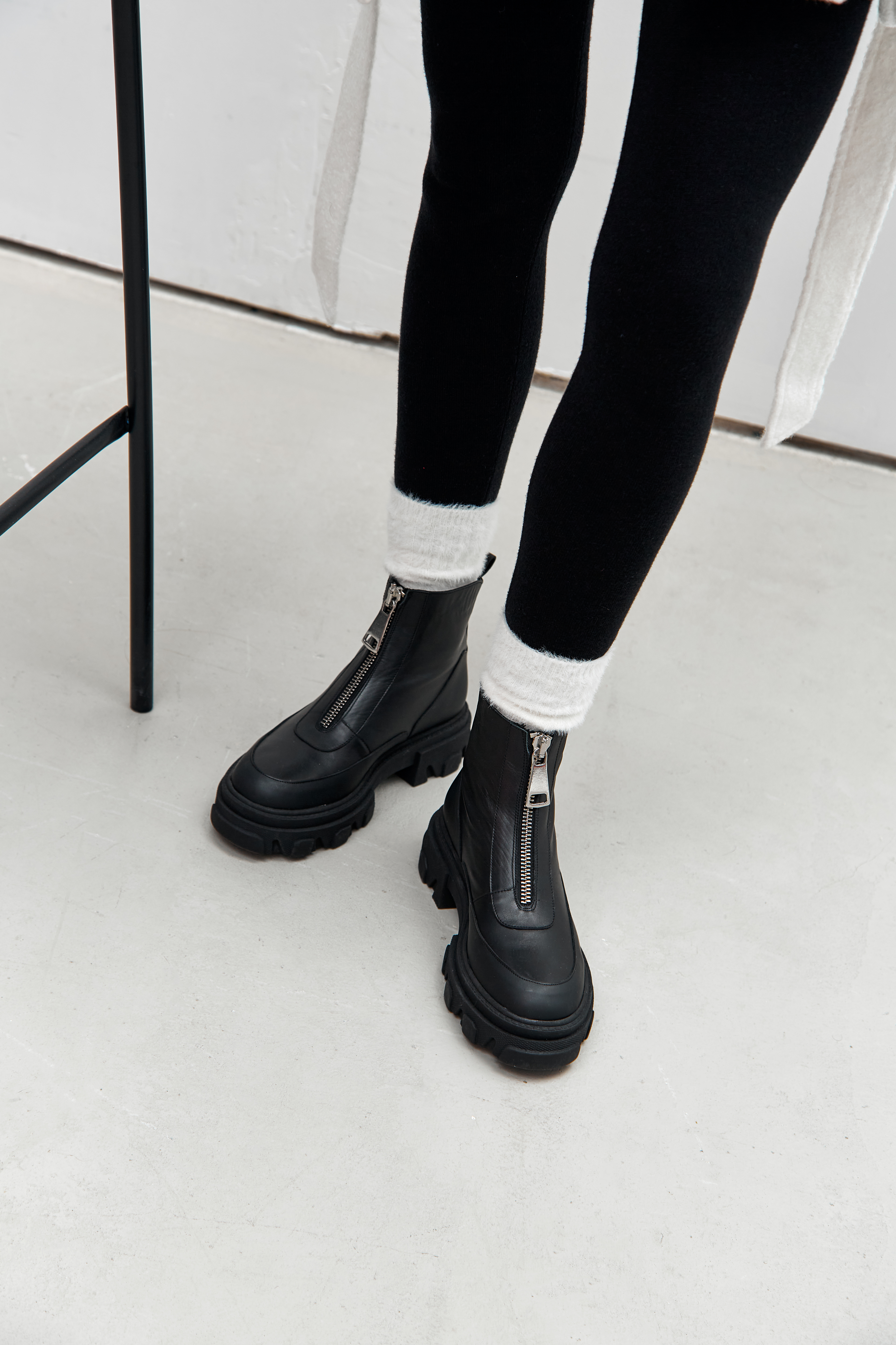 16-69B11 Ботинки Marc Cony Черный