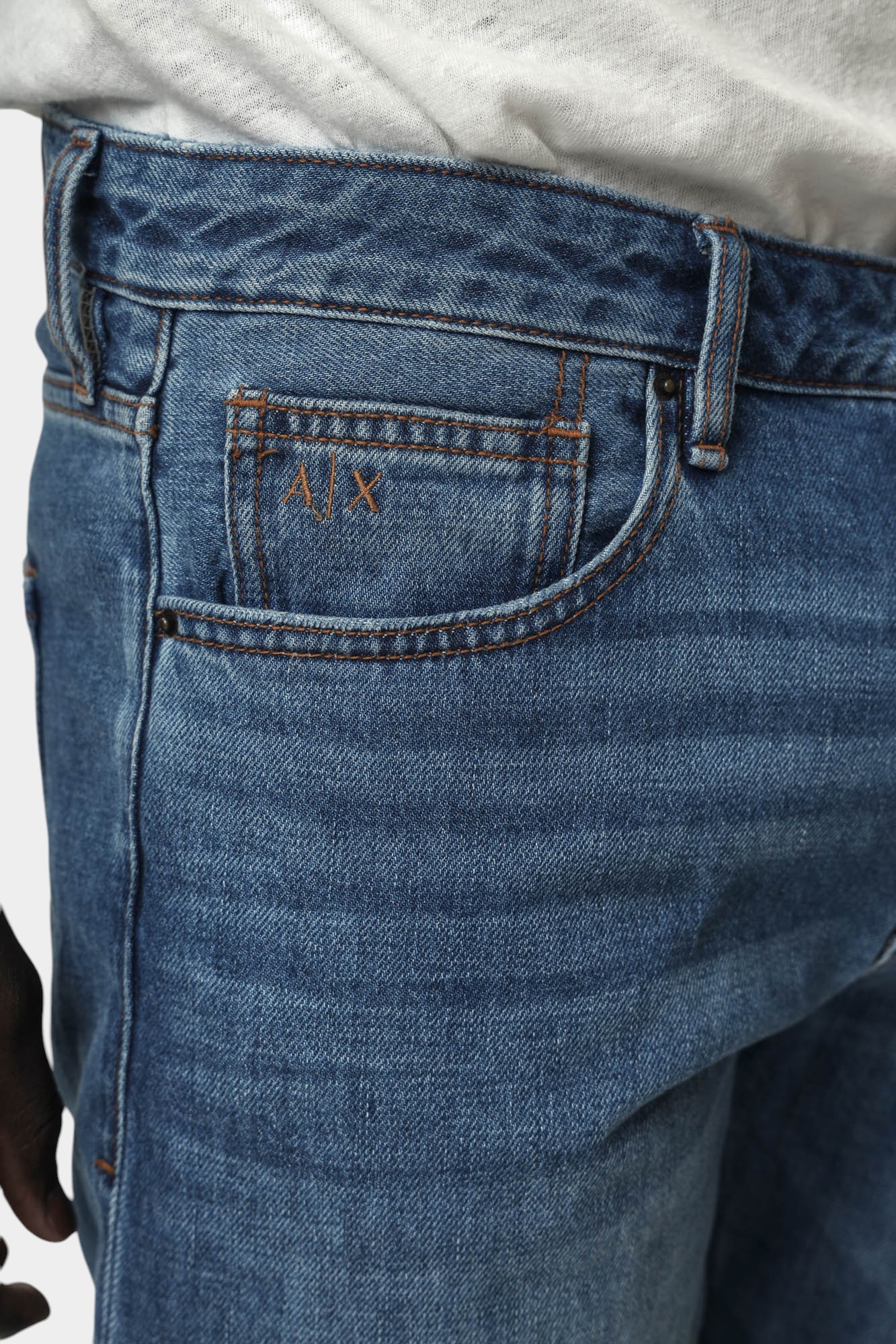 XM000069_AF13362 Брюки джинсовые Armani Exchange Синий