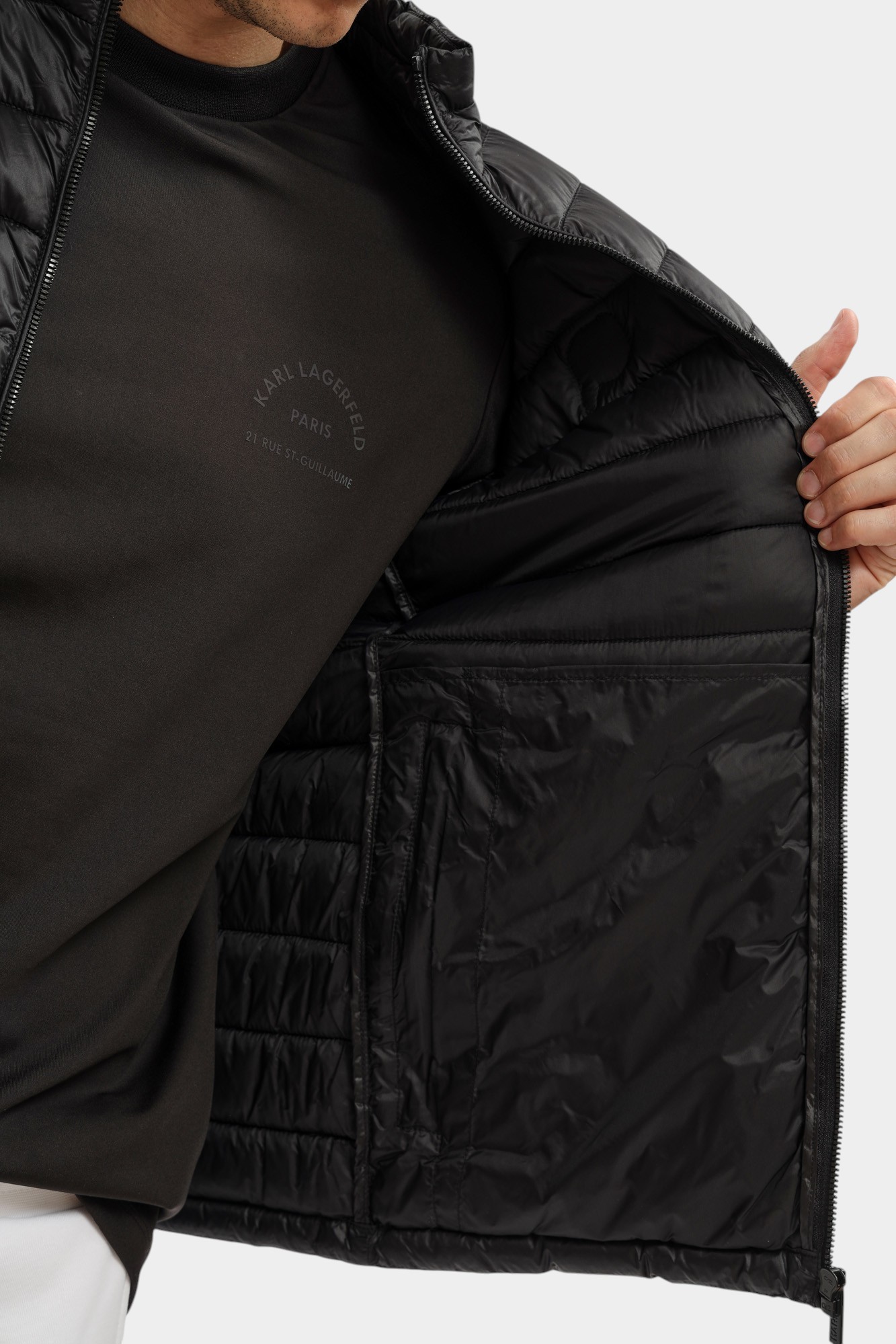500590_505710 Куртка Karl Lagerfeld Черный