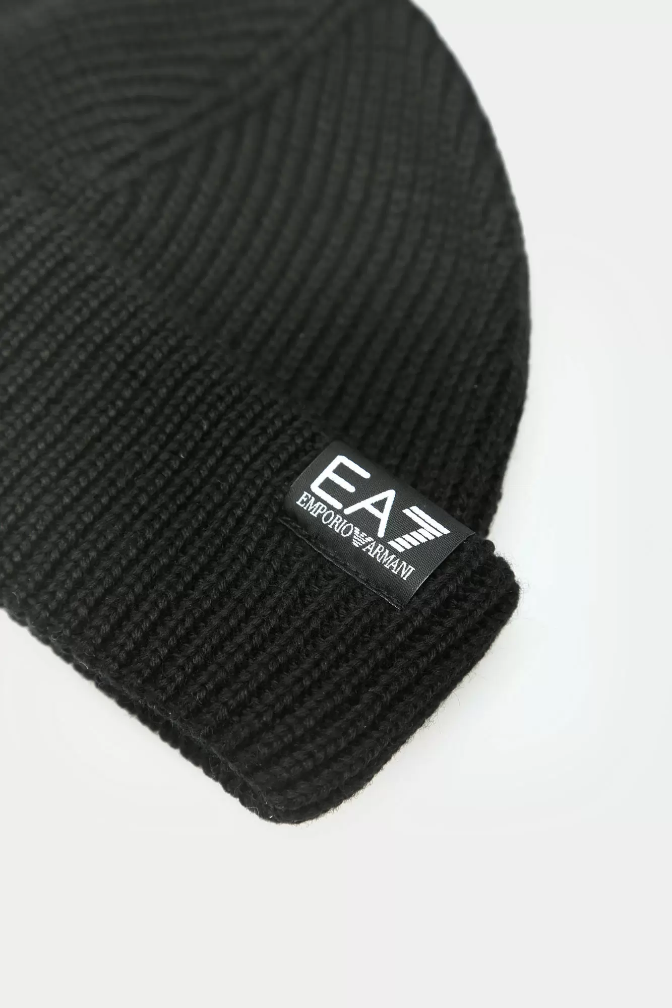 244667_4F200_0002 Шапка EA7 Черный