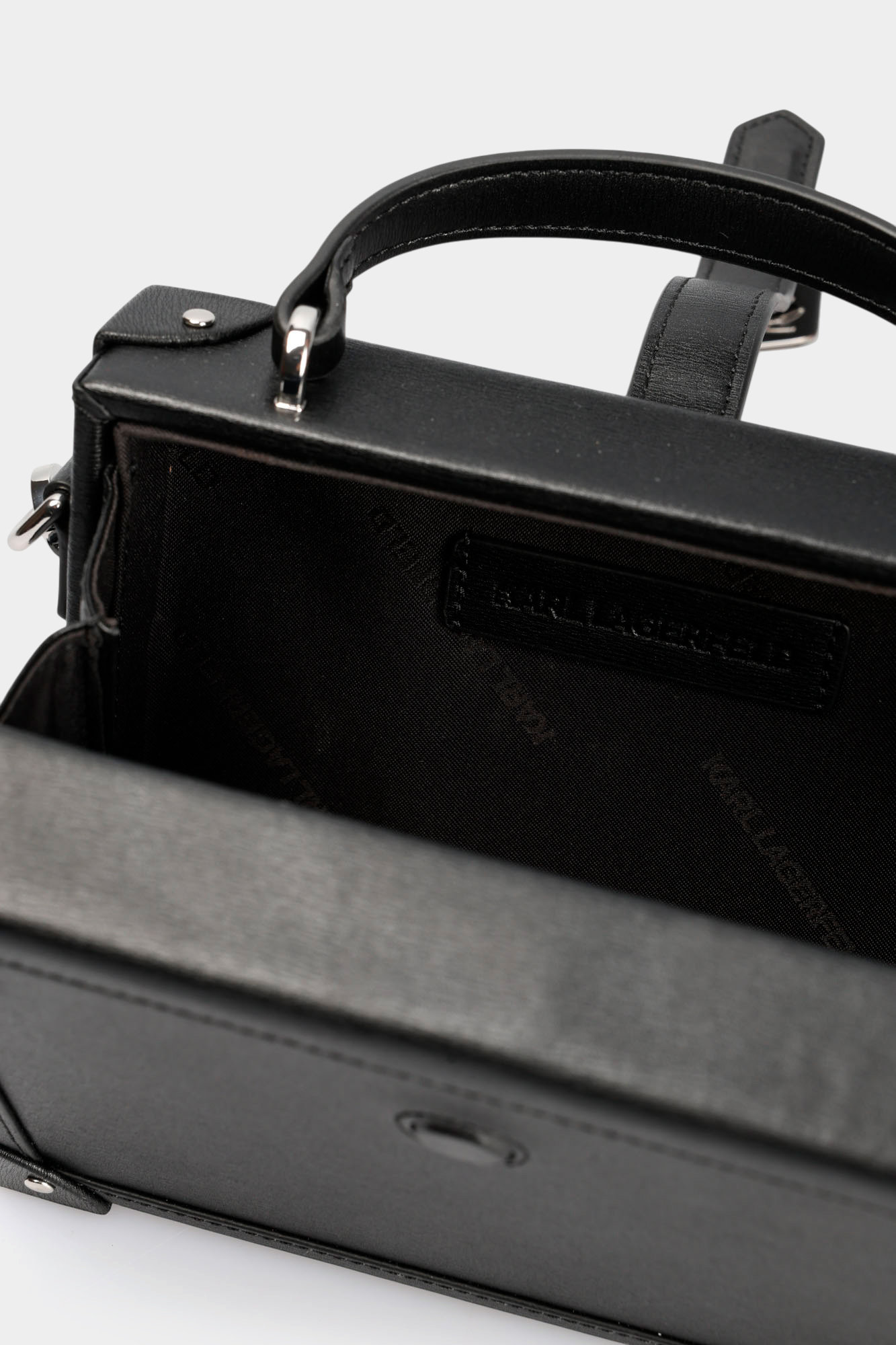 B1W30100 Сумкa Karl Lagerfeld