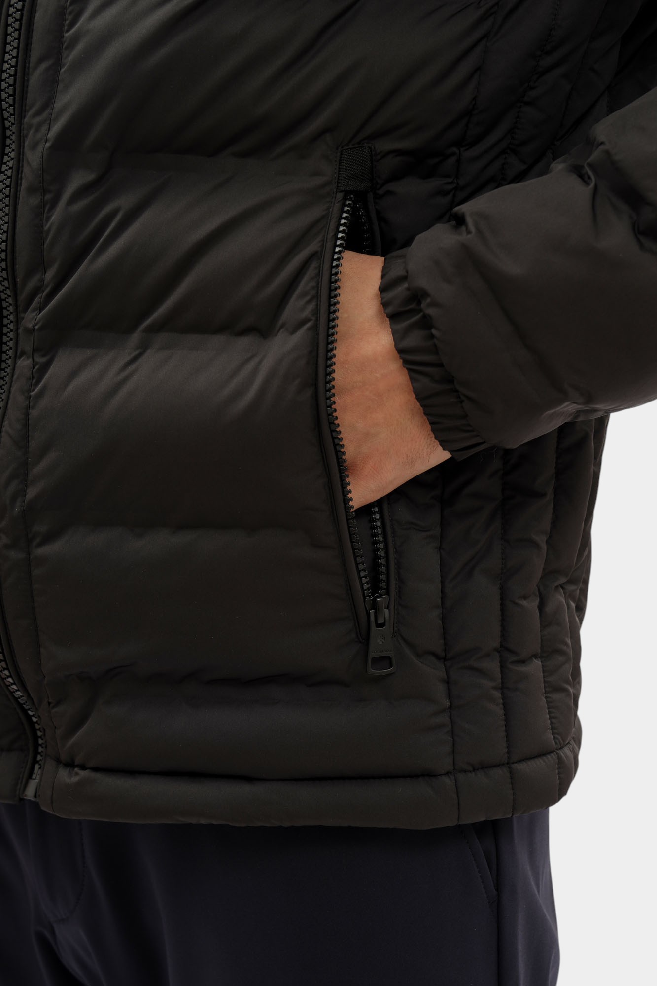 30040811_10013518 Куртка Strellson Черный