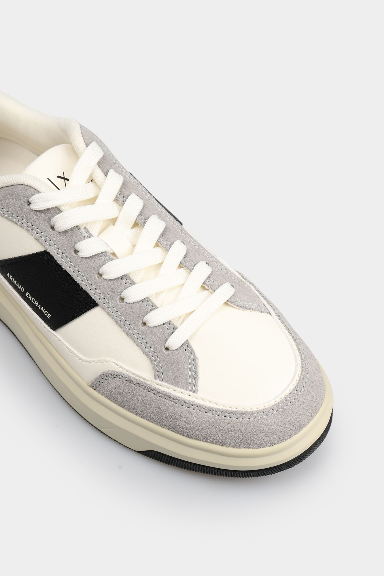 XM001720_AF17529 Кеды Armani Exchange Белый