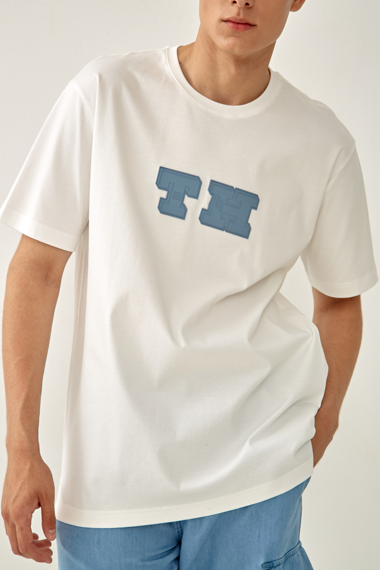 M-242-KB-114 Футболка The Hills Белый