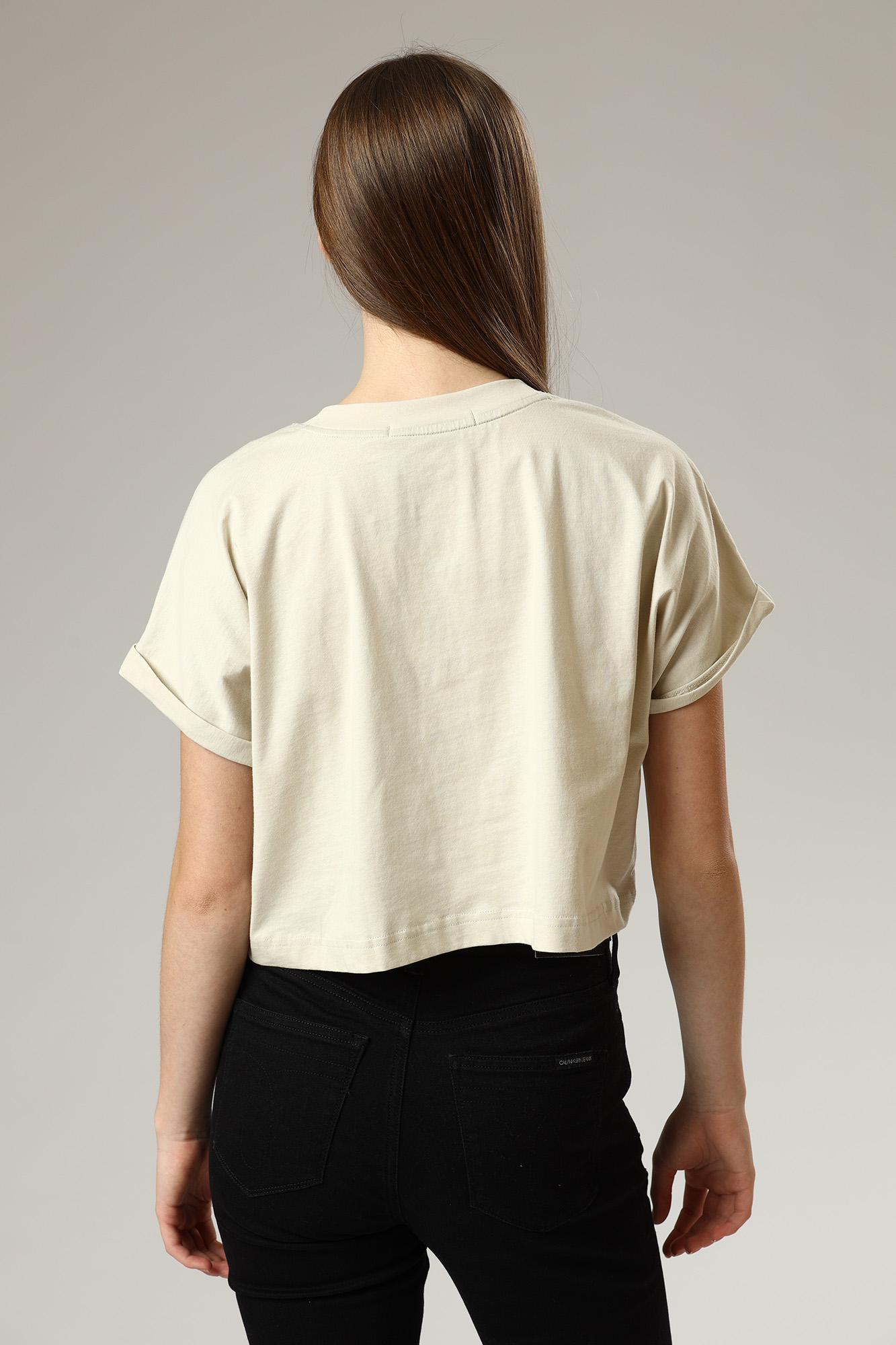 J20J218847 футболка кроп-топ calvin klein jeans calvin klein jeans 