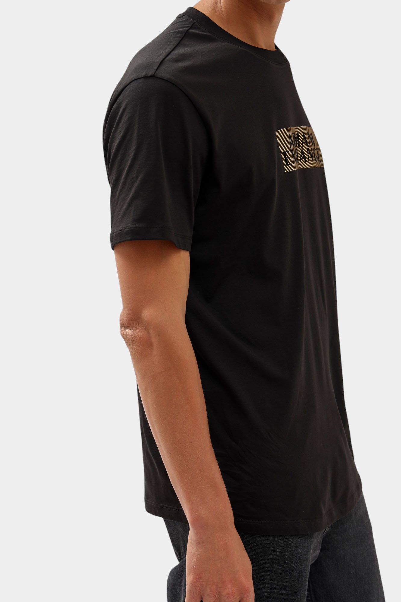 XM001911_AF10356 Футболка Armani Exchange Черный