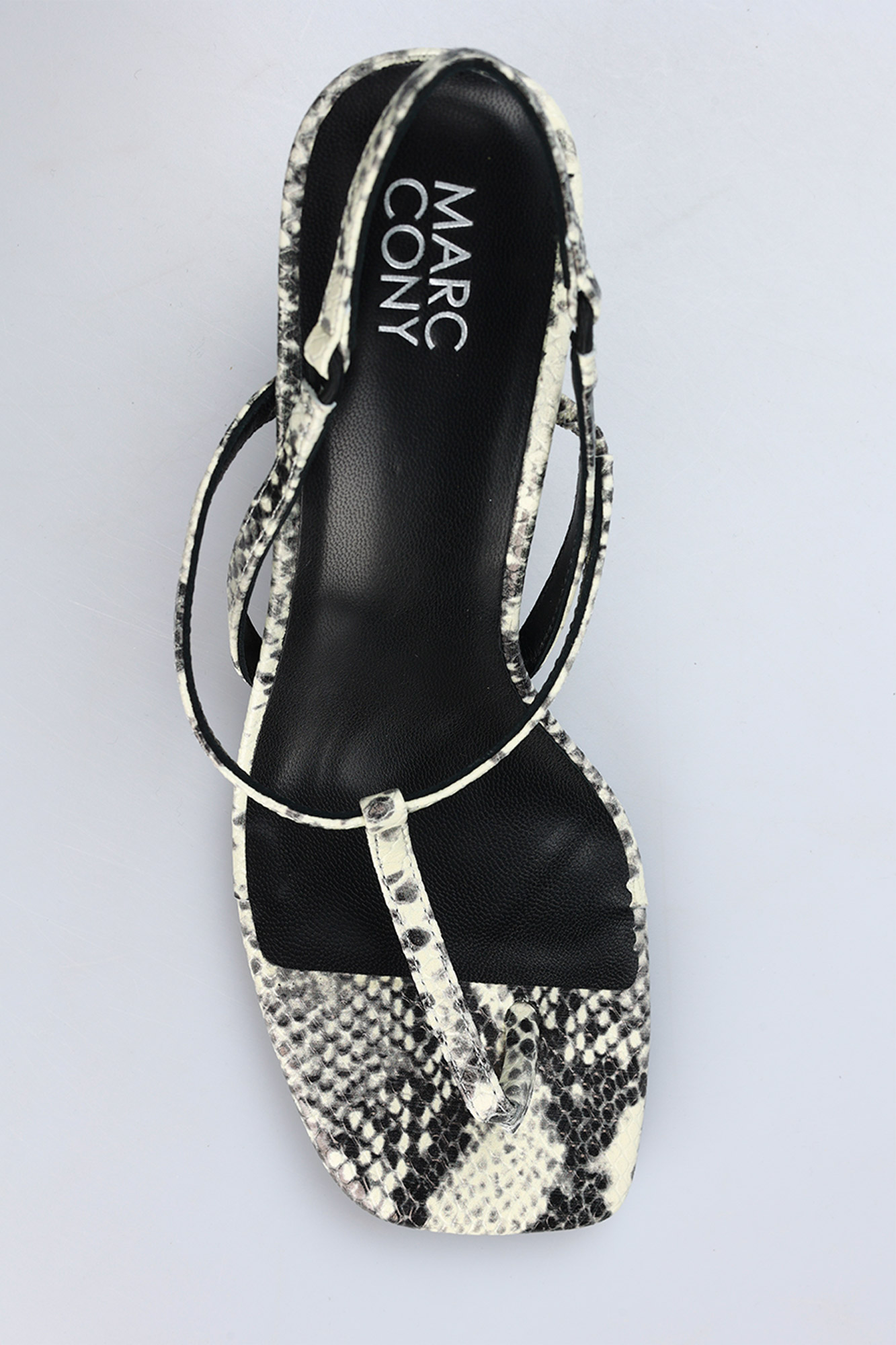 W2417-JY-308 Босоножки Marc Cony Молочный