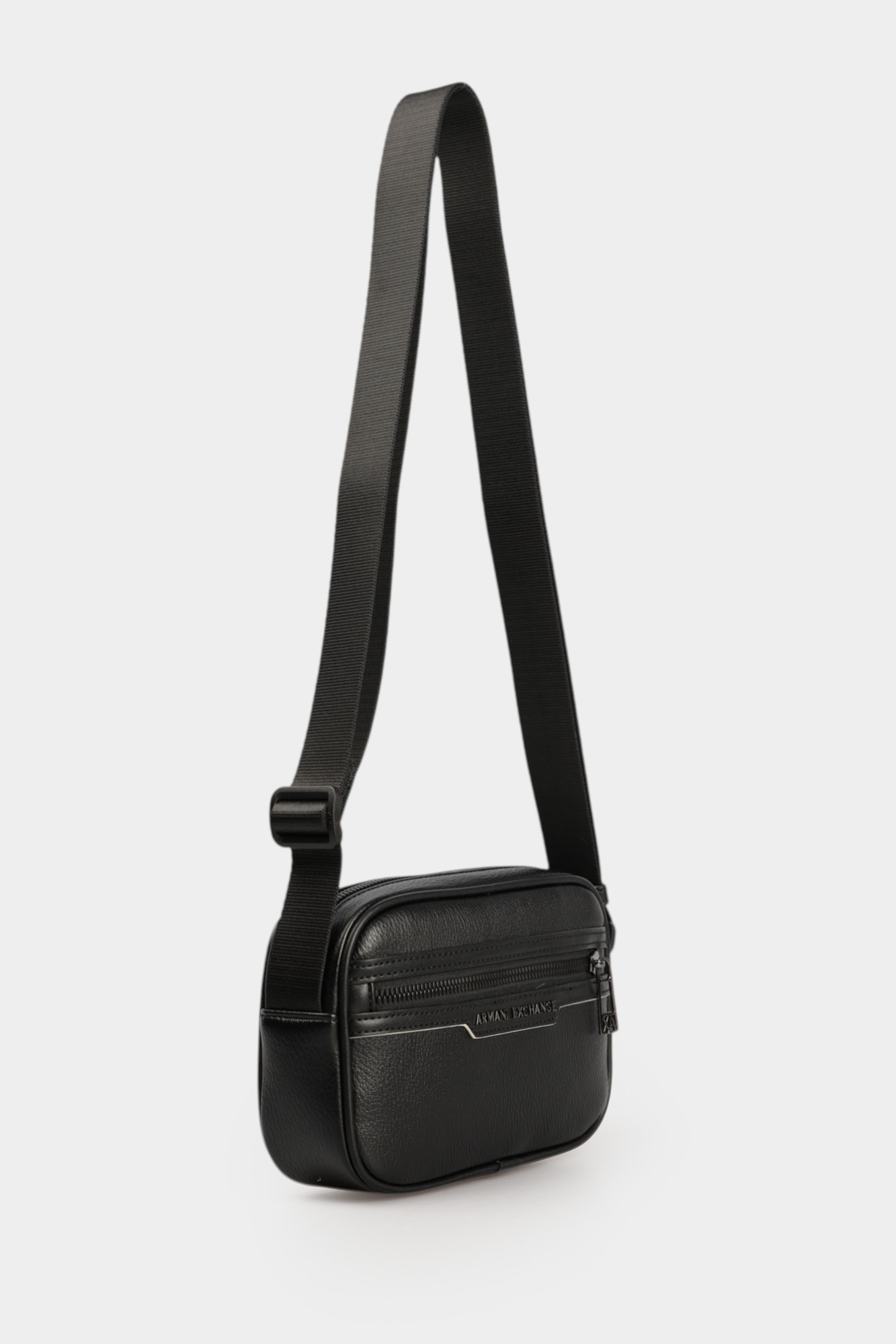XM001601_AF17205 Сумка Armani Exchange Черный