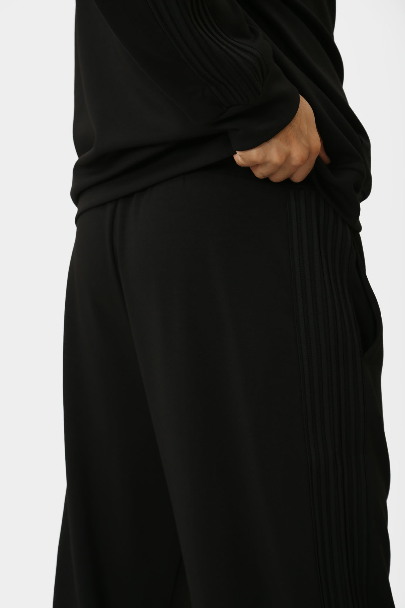 6DUP02_PJZKZ_1200 Брюки спортивные EA7 Черный