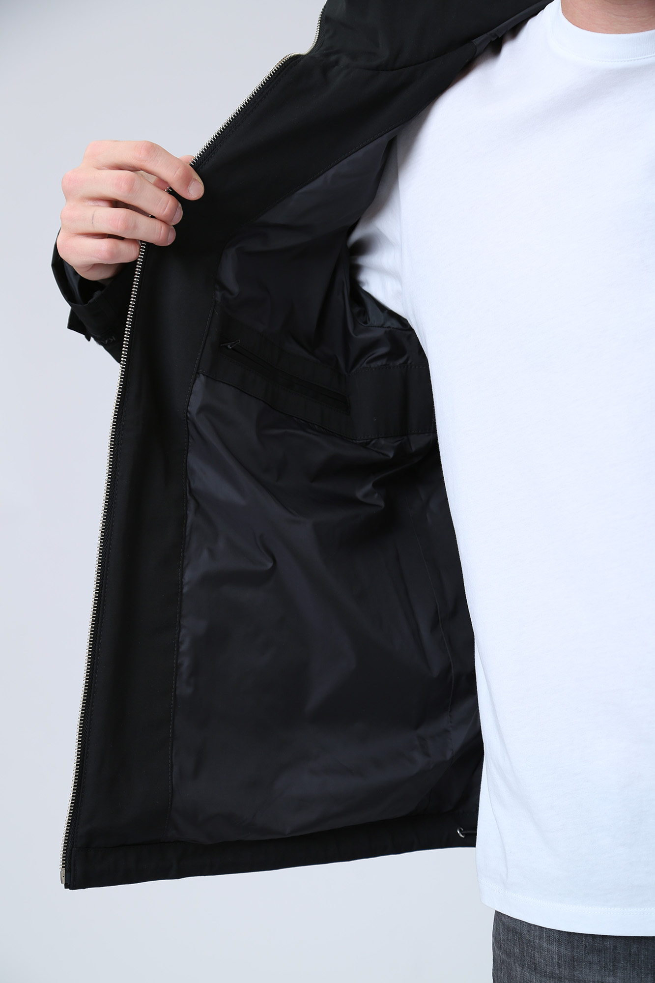 532542_505046 Куртка Karl Lagerfeld Черный