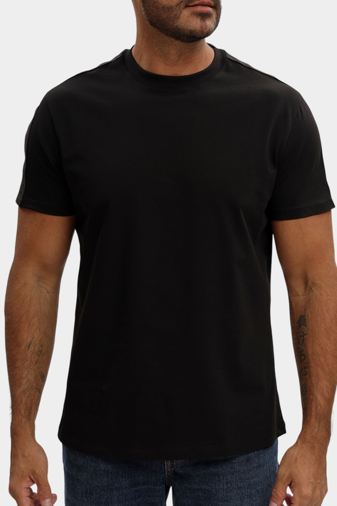 XM001283_AF10361 Футболка Armani Exchange Черный