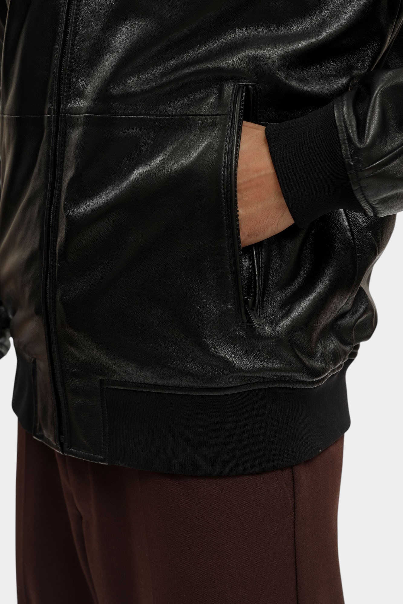 80000780_110157 Куртка кожаная Strellson Черный