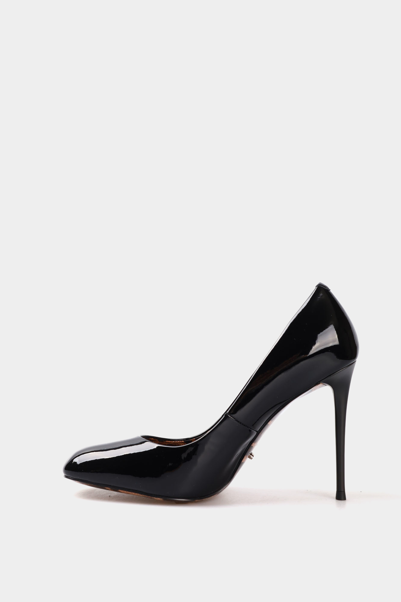 2482-2-10 Лодочки Graciana Черный