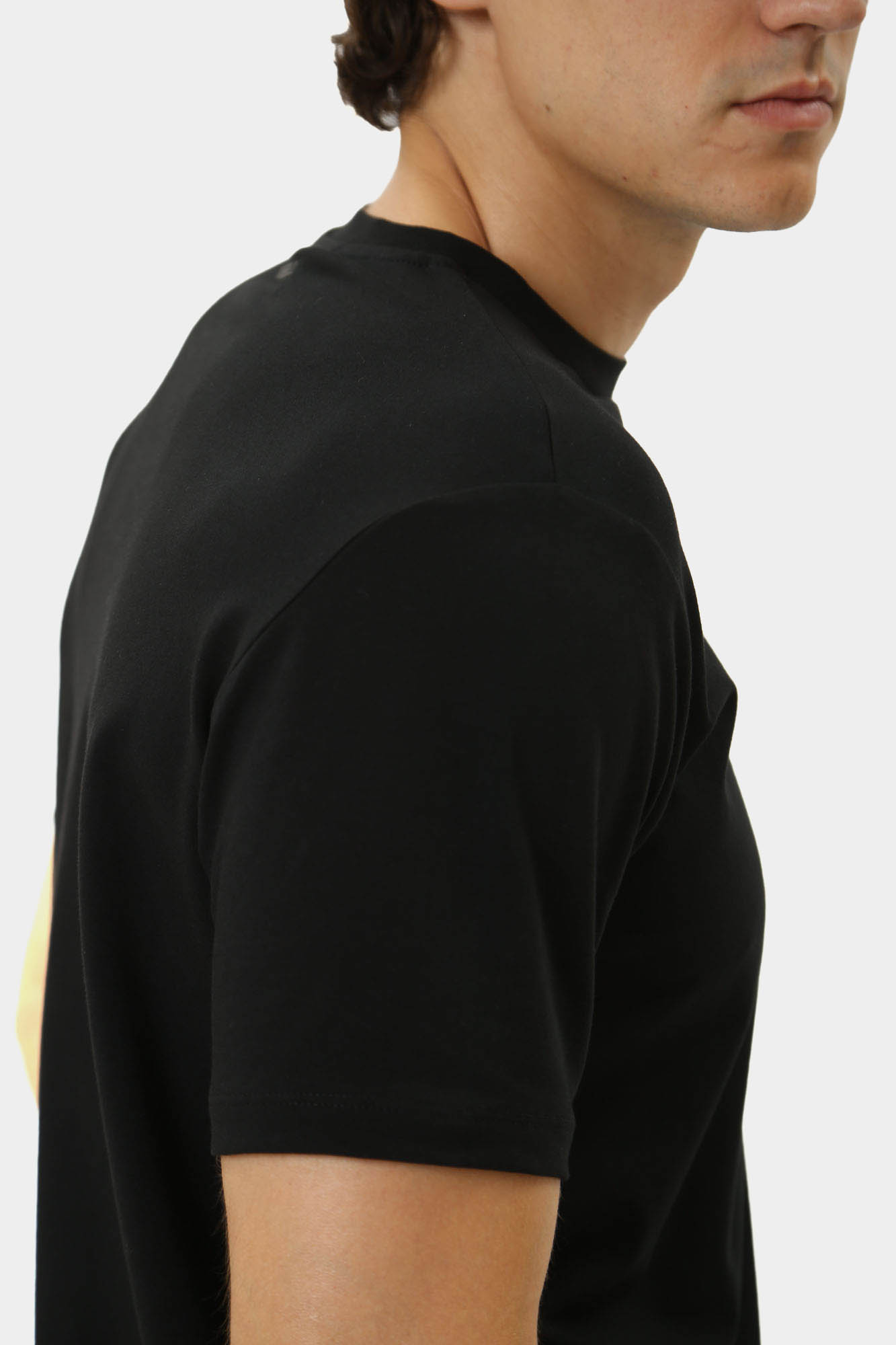 543221_755402 Футболка Karl Lagerfeld Черный