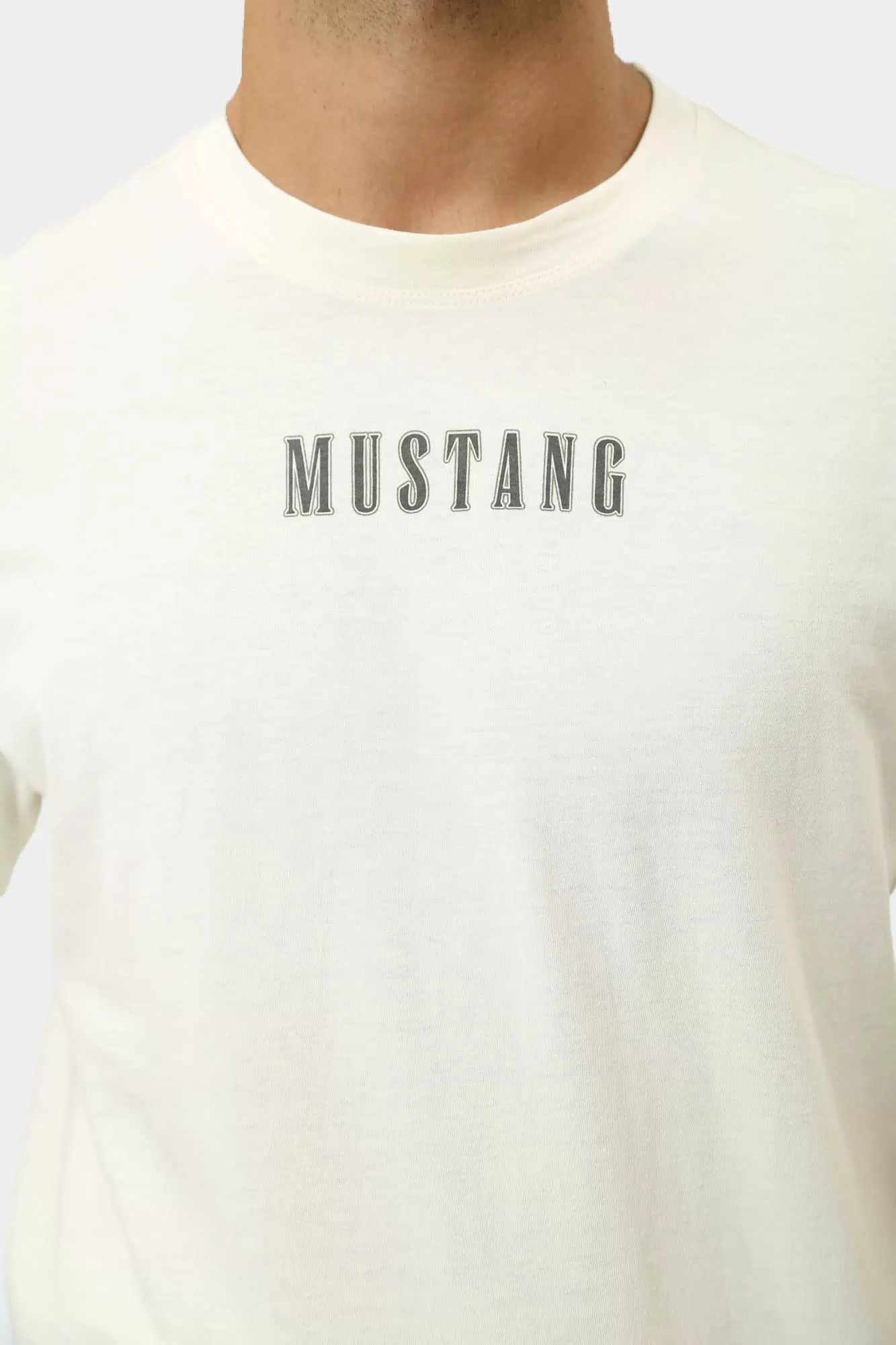 1015653 Футболка Mustang Белый