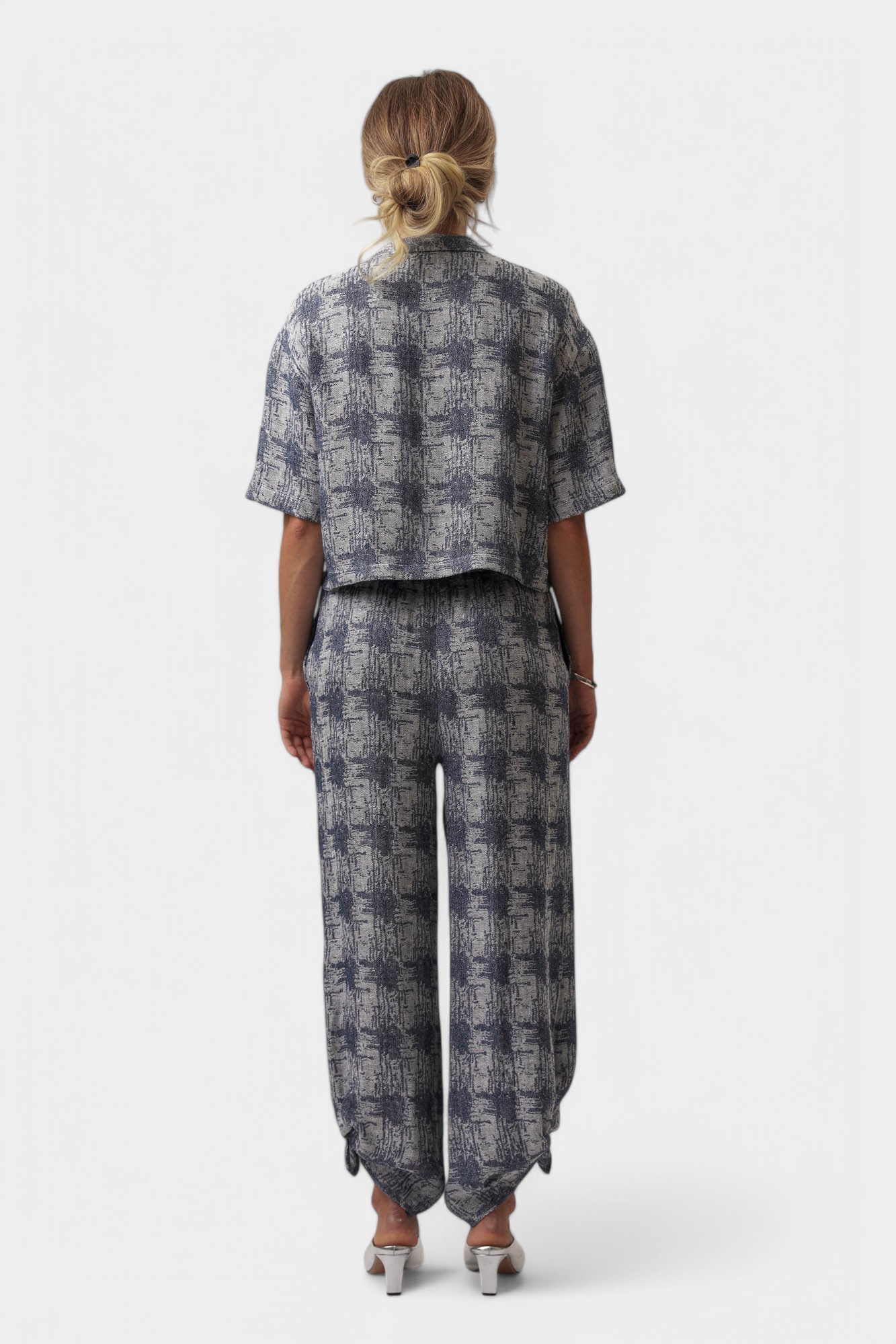 EW000872_AF12524 брюки emporio armani 