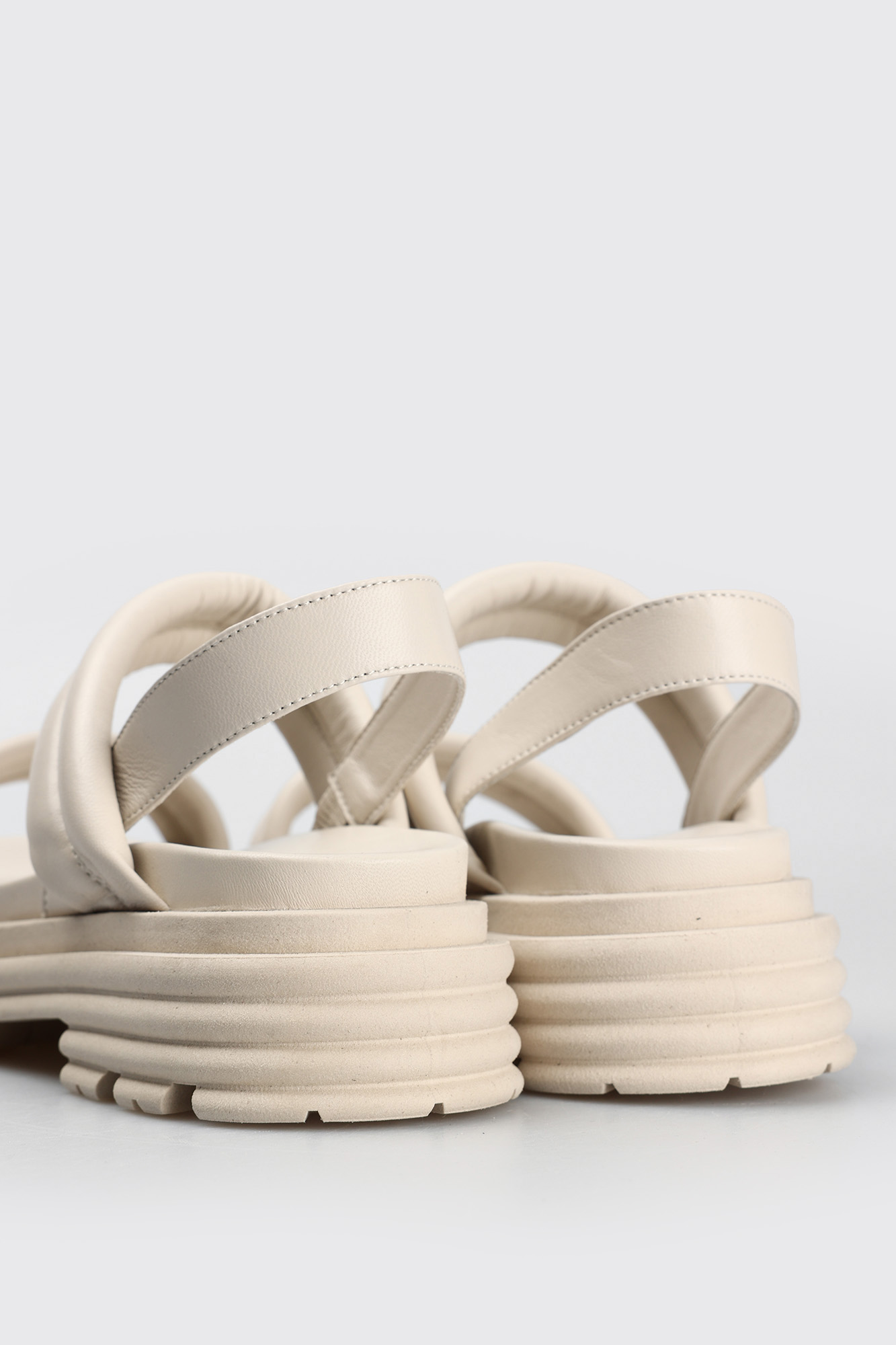 16-120-01 Сандалии Marc Cony Белый