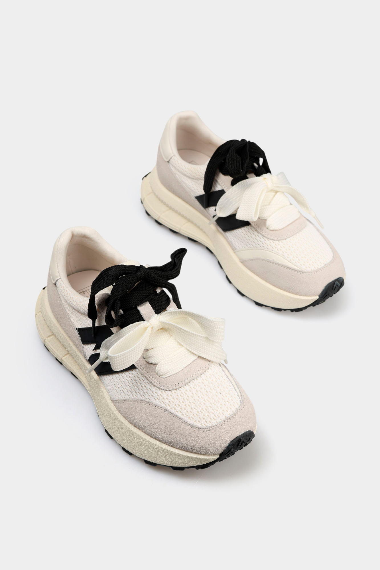 S8-3070 Кроссовки Graciana Белый