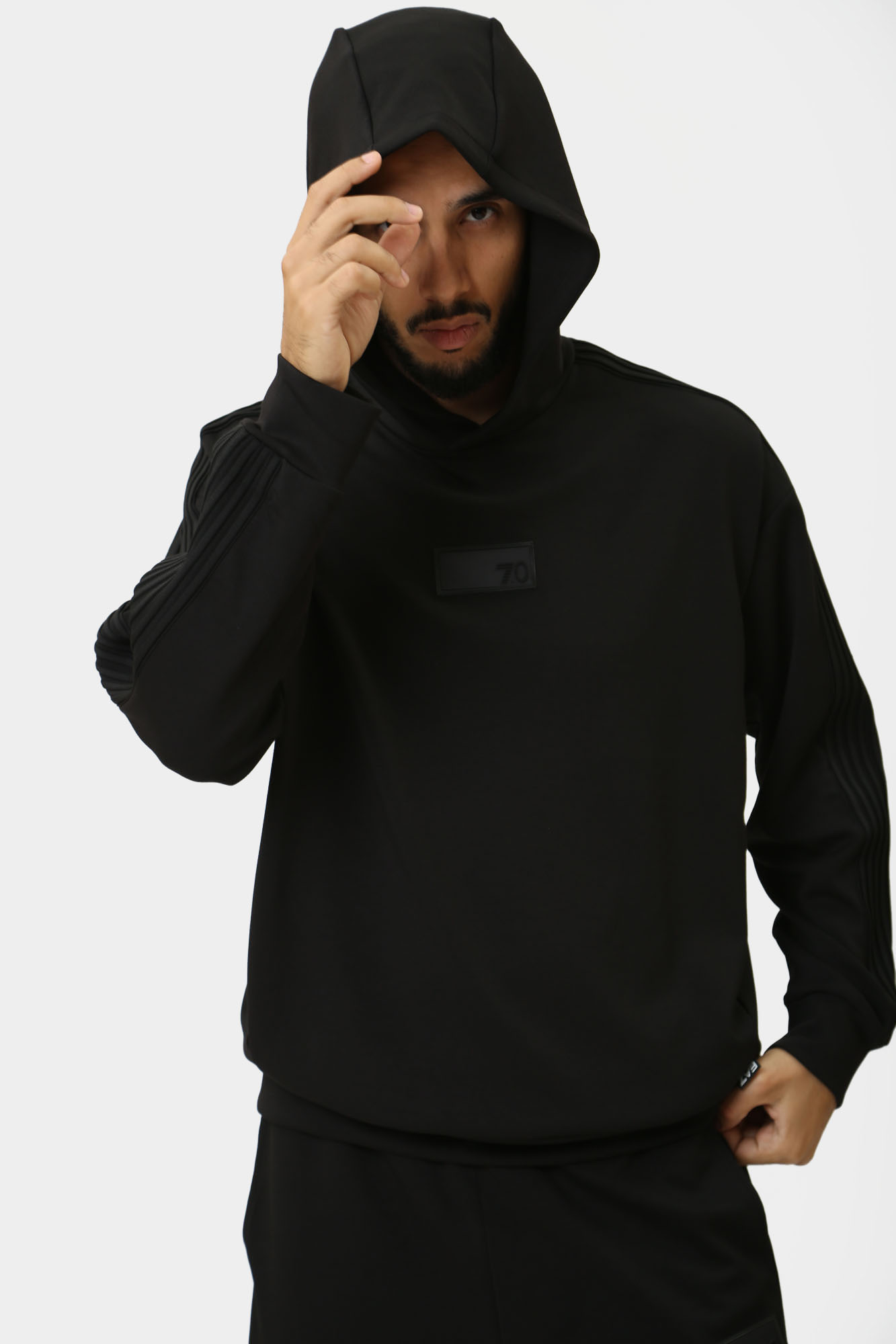 6DUM02_PJZKZ_1200 Худи EA7 Черный