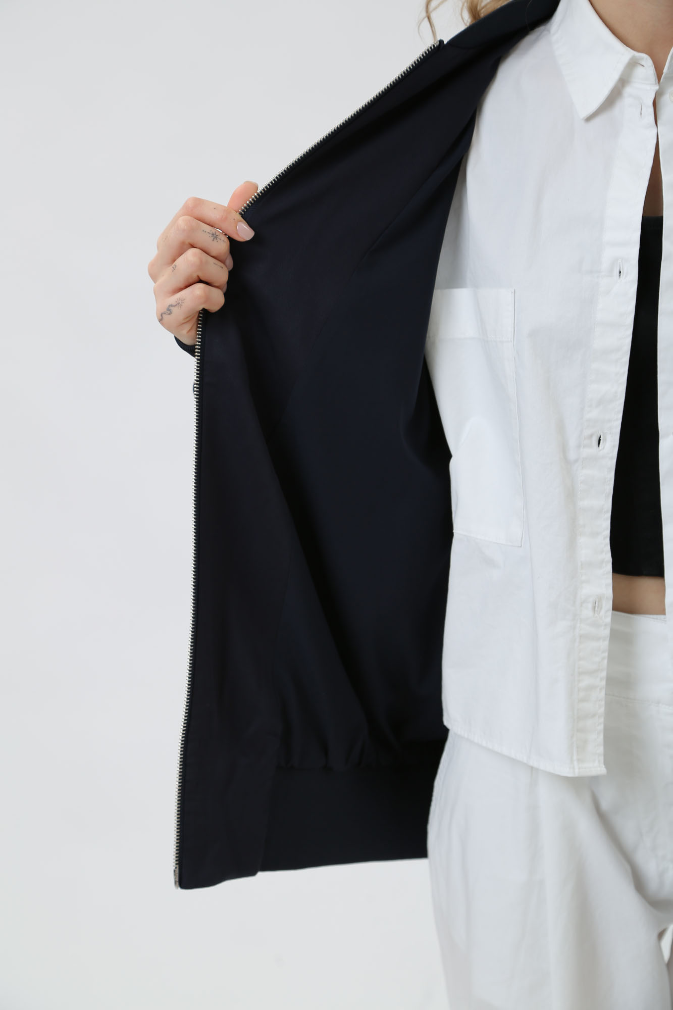 3DYB07_YNYEZ куртка armani exchange 