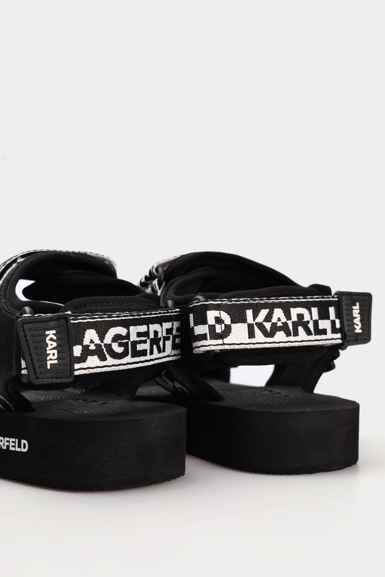 542473_855022 Сандалии Karl Lagerfeld Черный