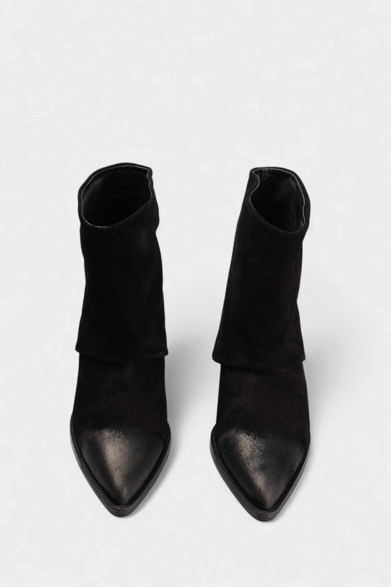 16-241K58 Казаки Marc Cony Черный